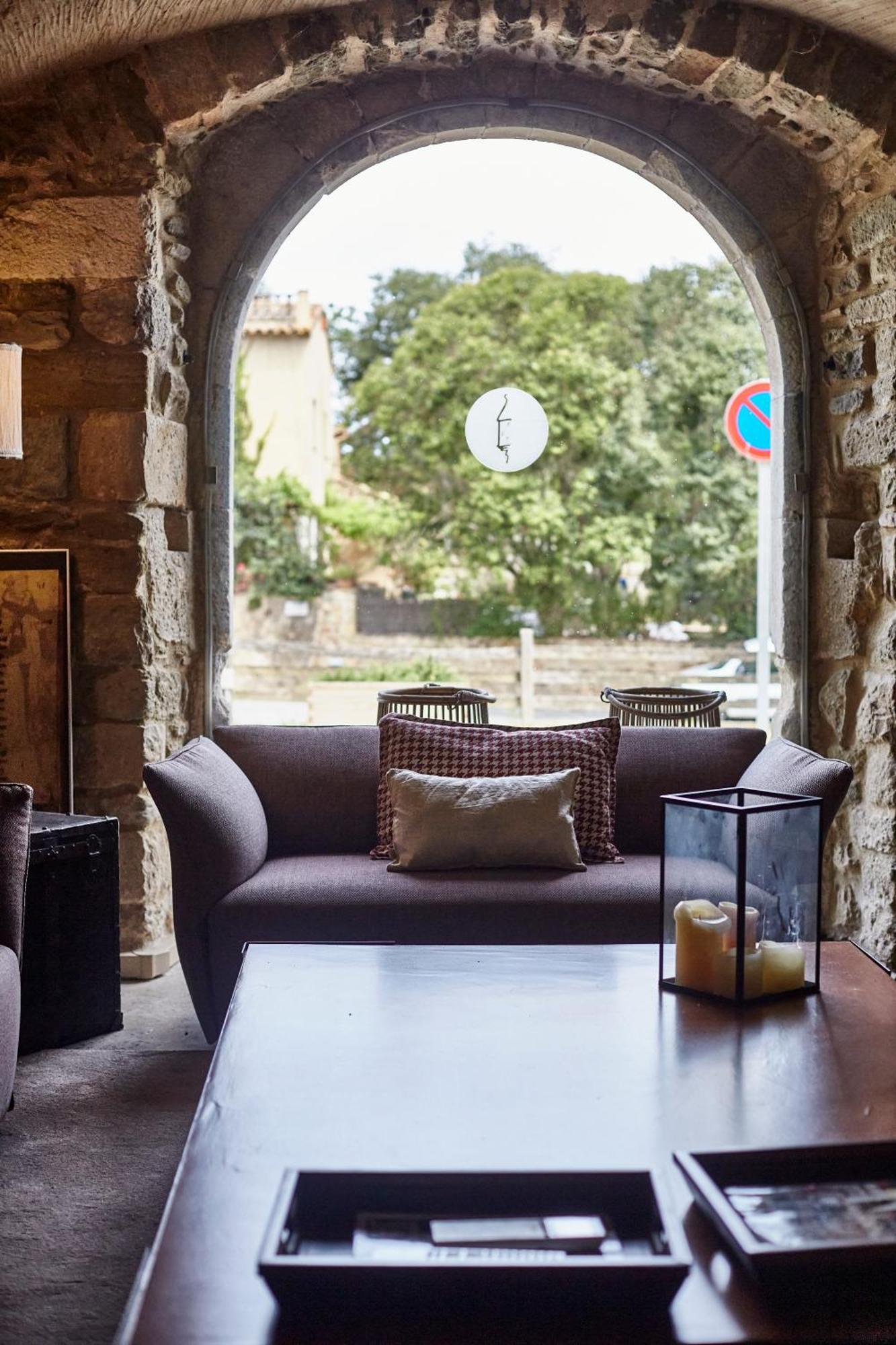 Hotel Arcs De - Adults Only Monells