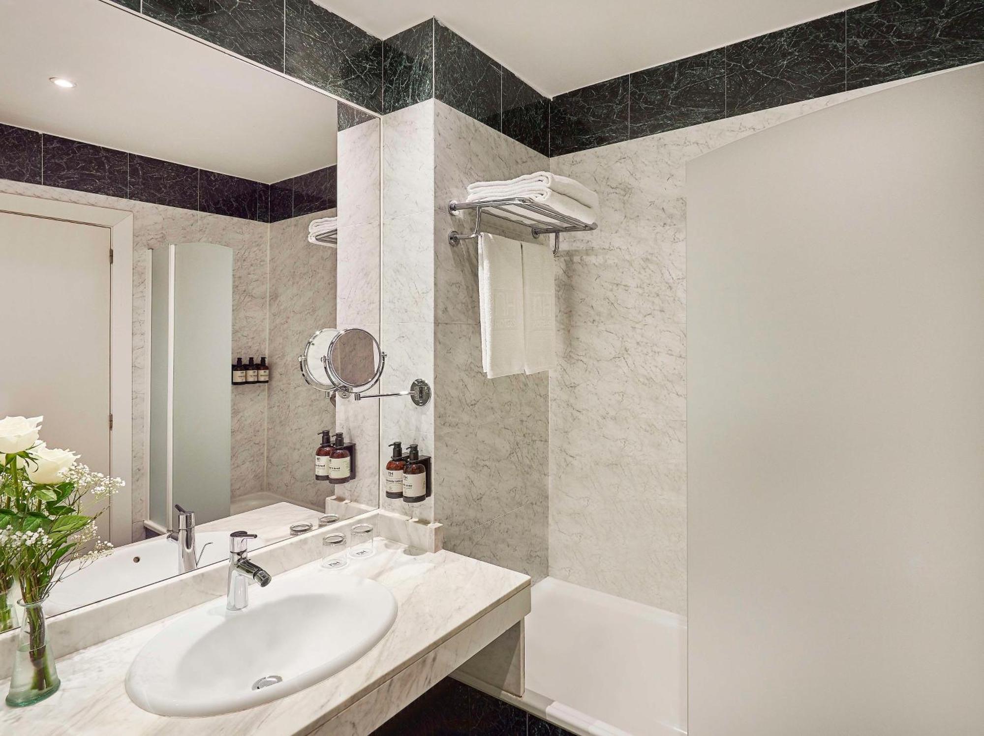 Hotel Nh Las Artes Valencia