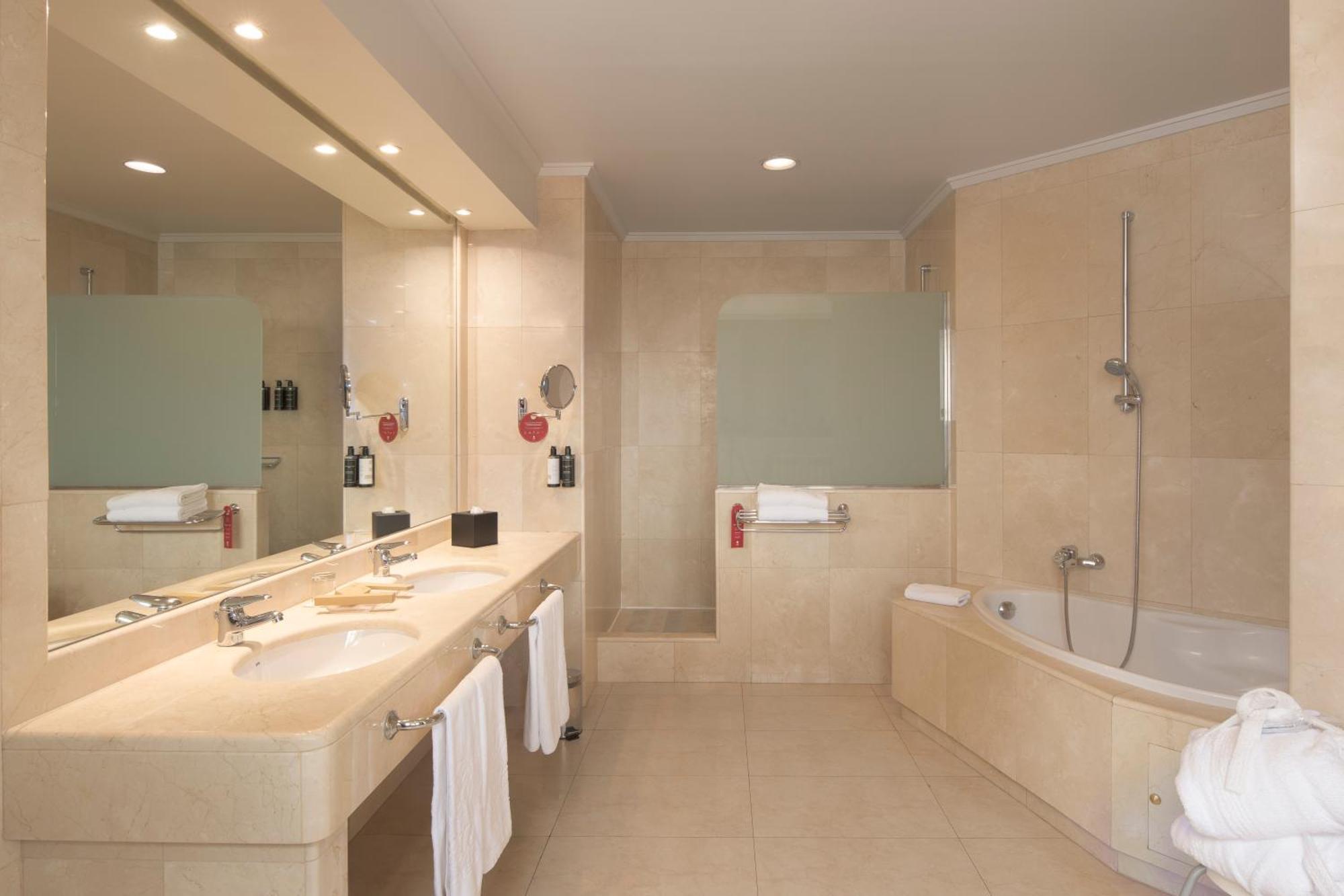 Exe Centro 4*