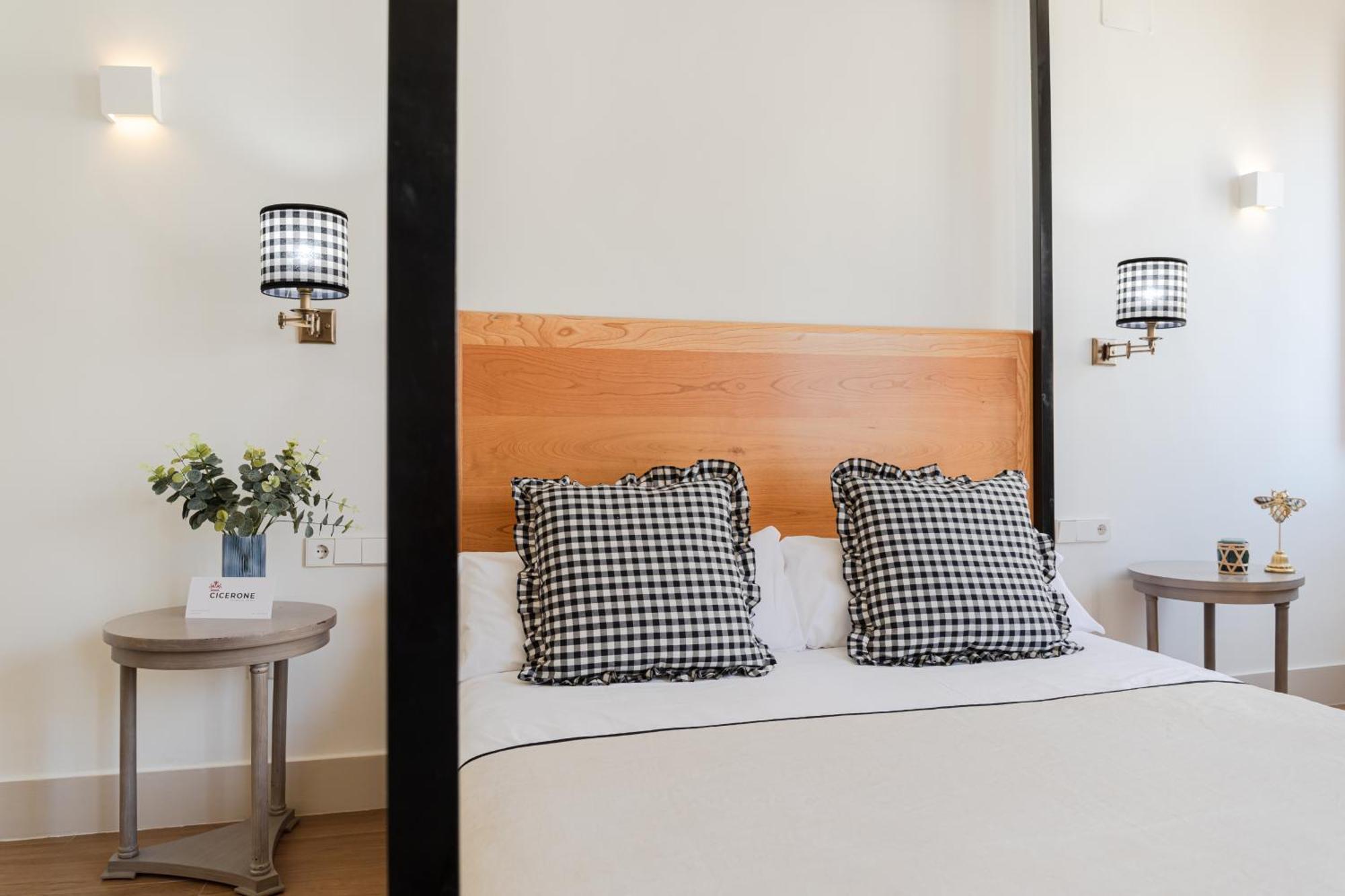 Nuea Cicerone Guest house