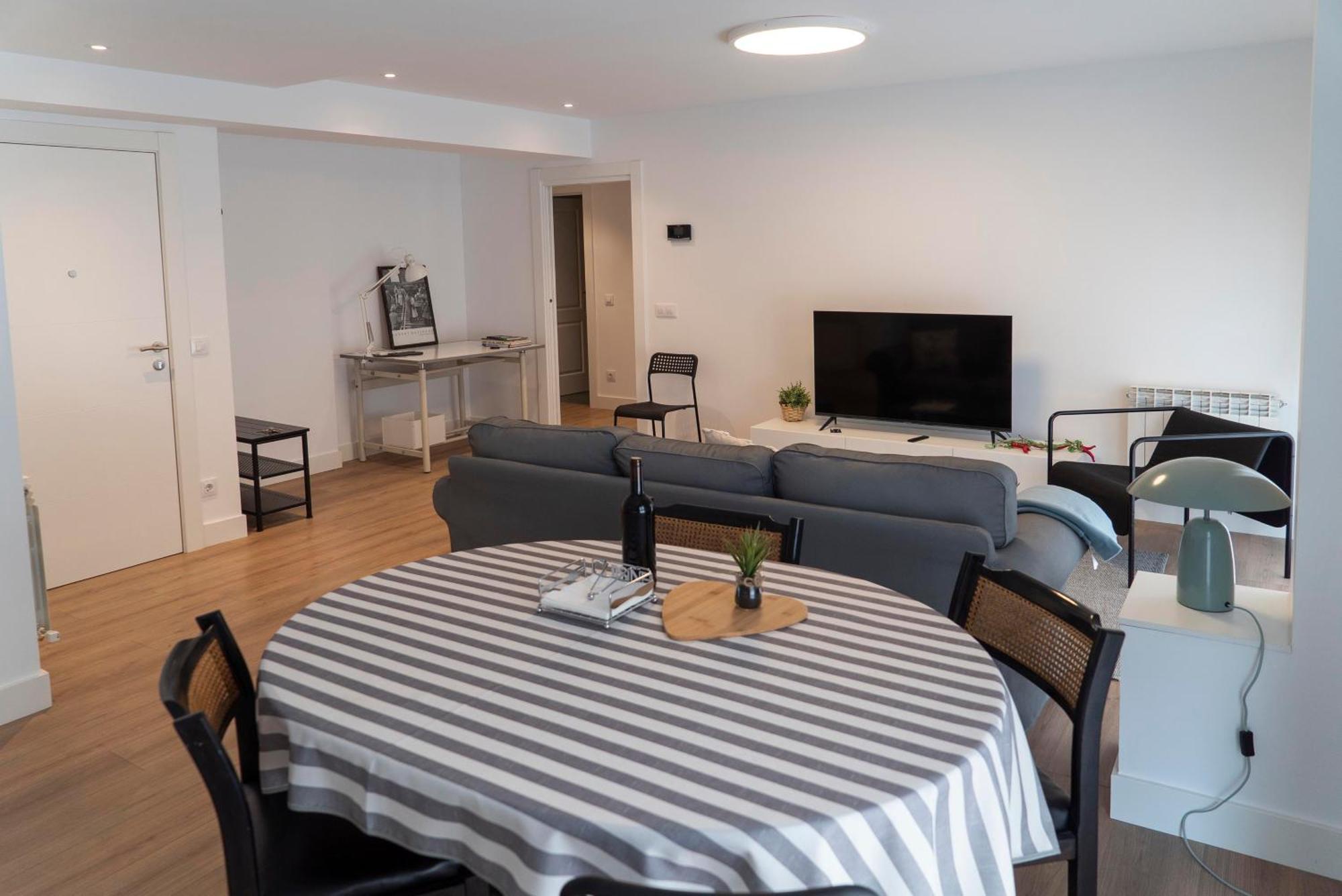 Apartamento Riojaland En Con Garaje *