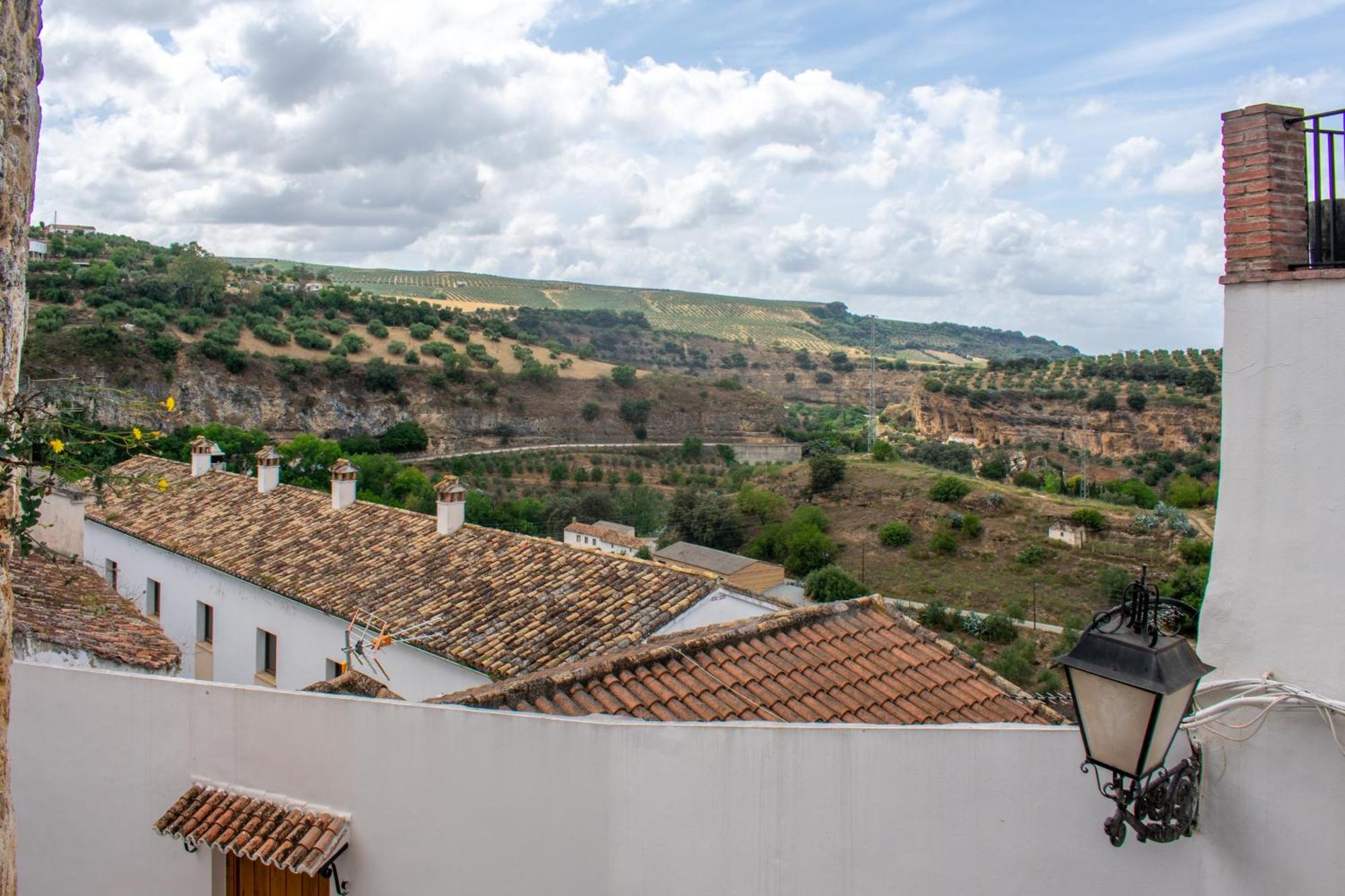 Casa Puerta Arabe Сasa de vacaciones Setenil De Las Bodegas