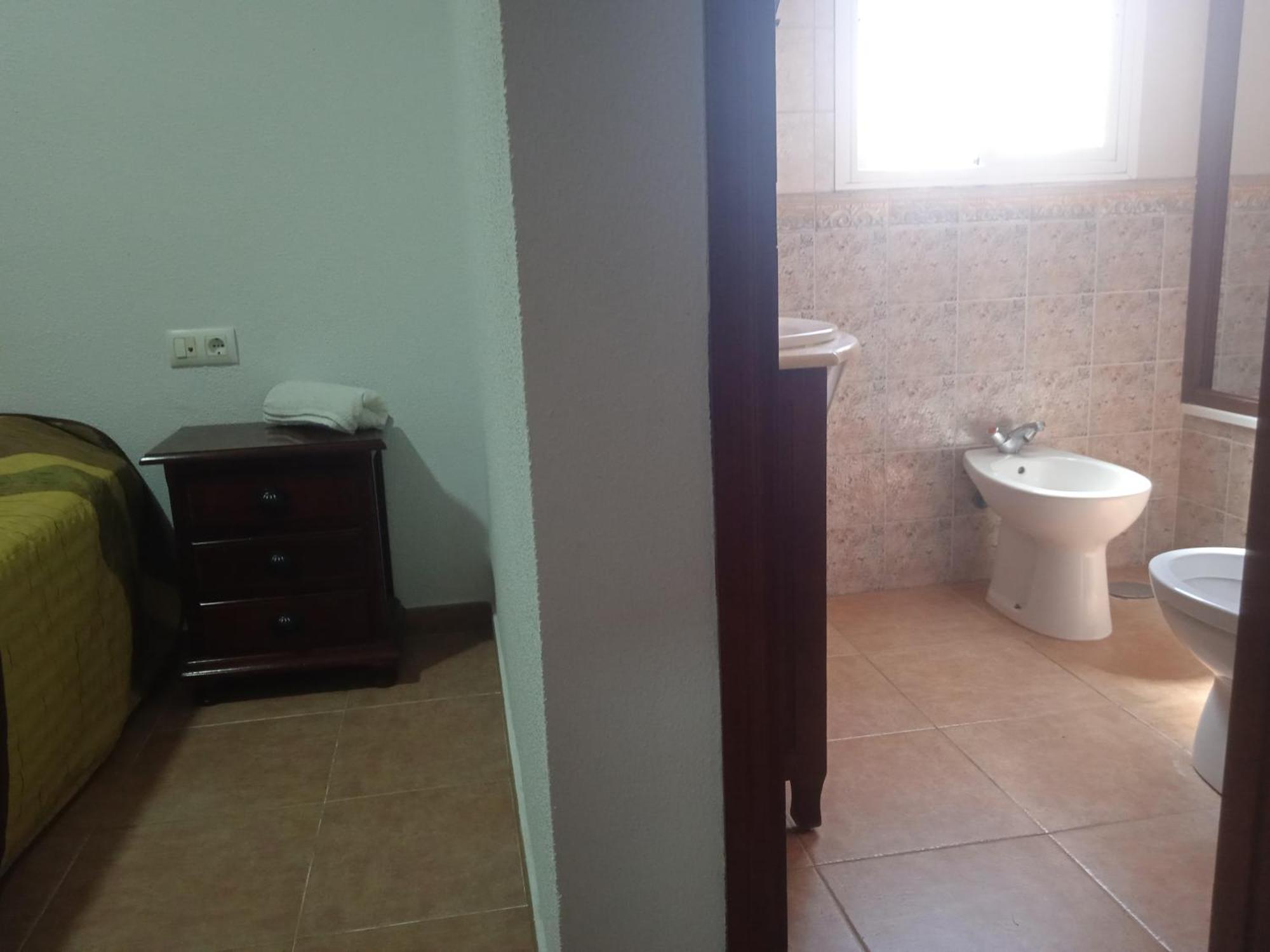 Agradable Chalet Con Piscina Escapadas. Сasa de vacaciones *