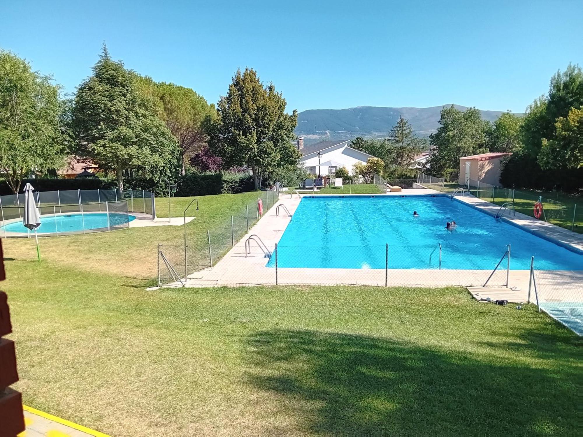 Casita Con Encanto: Tranquil Sierra Madrid Retreat With Wi-fi Chalet Villavieja del Lozoya