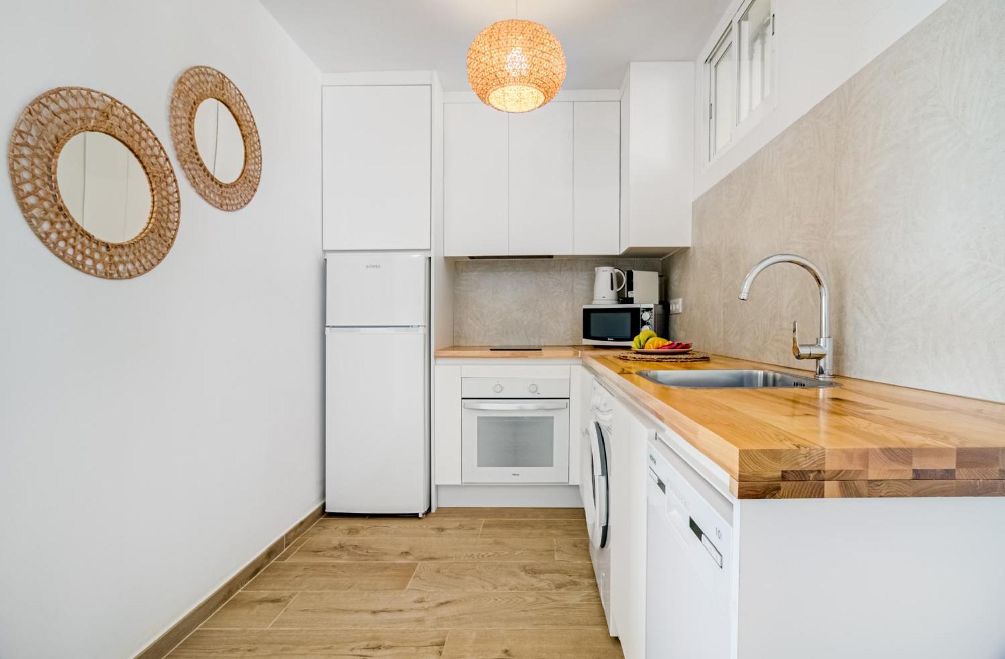 Apartment Premium And Sea