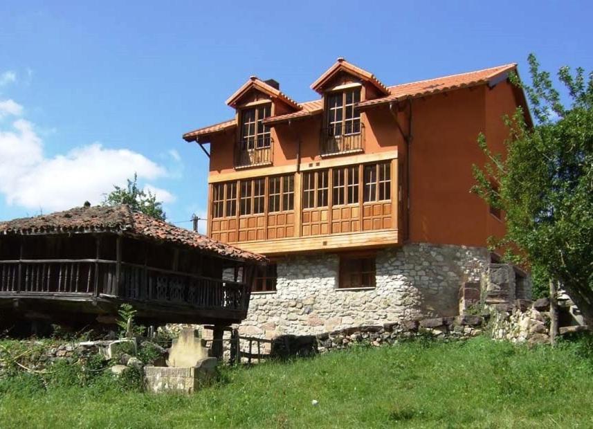 Valdecarzana Senda Del Oso