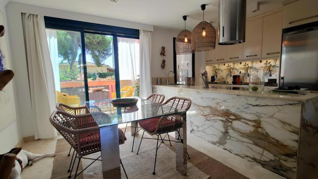 Chambao Cabopino Apartamento