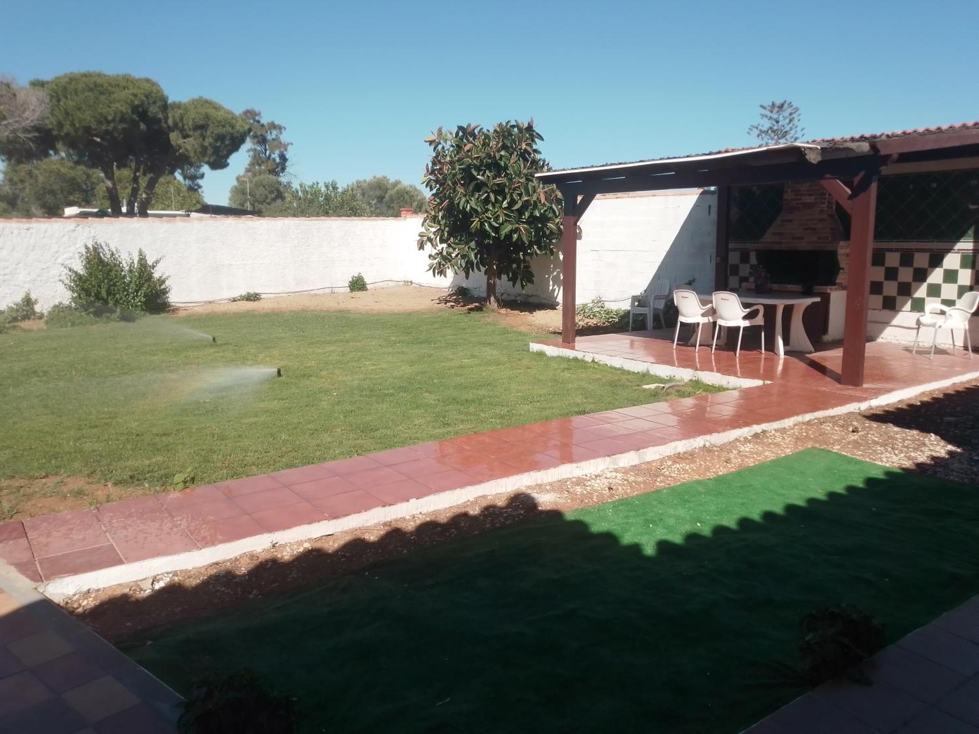 Agradable Chalet Con Piscina Escapadas. Сasa de vacaciones
