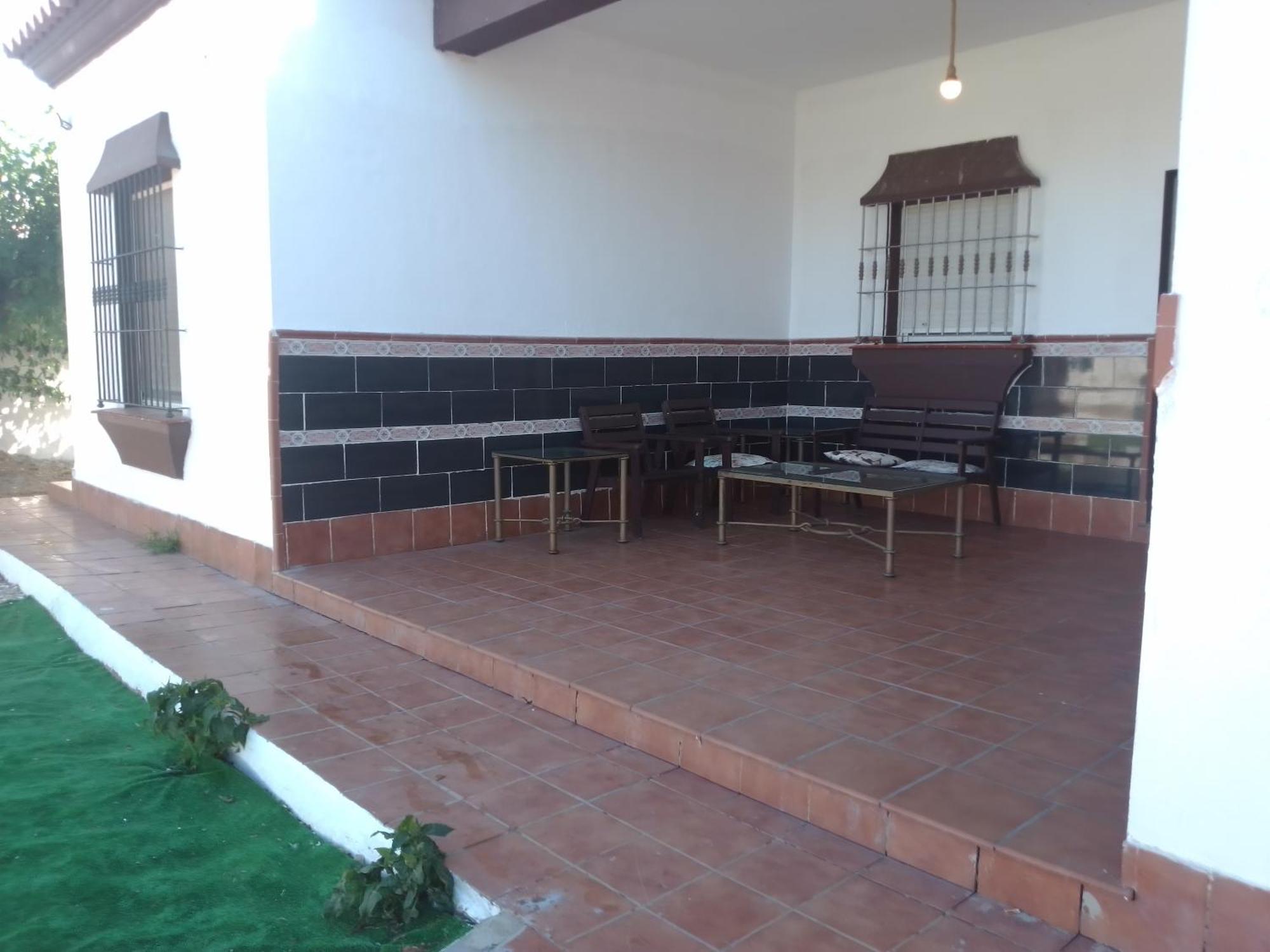 Agradable Chalet Con Piscina Escapadas. Сasa de vacaciones