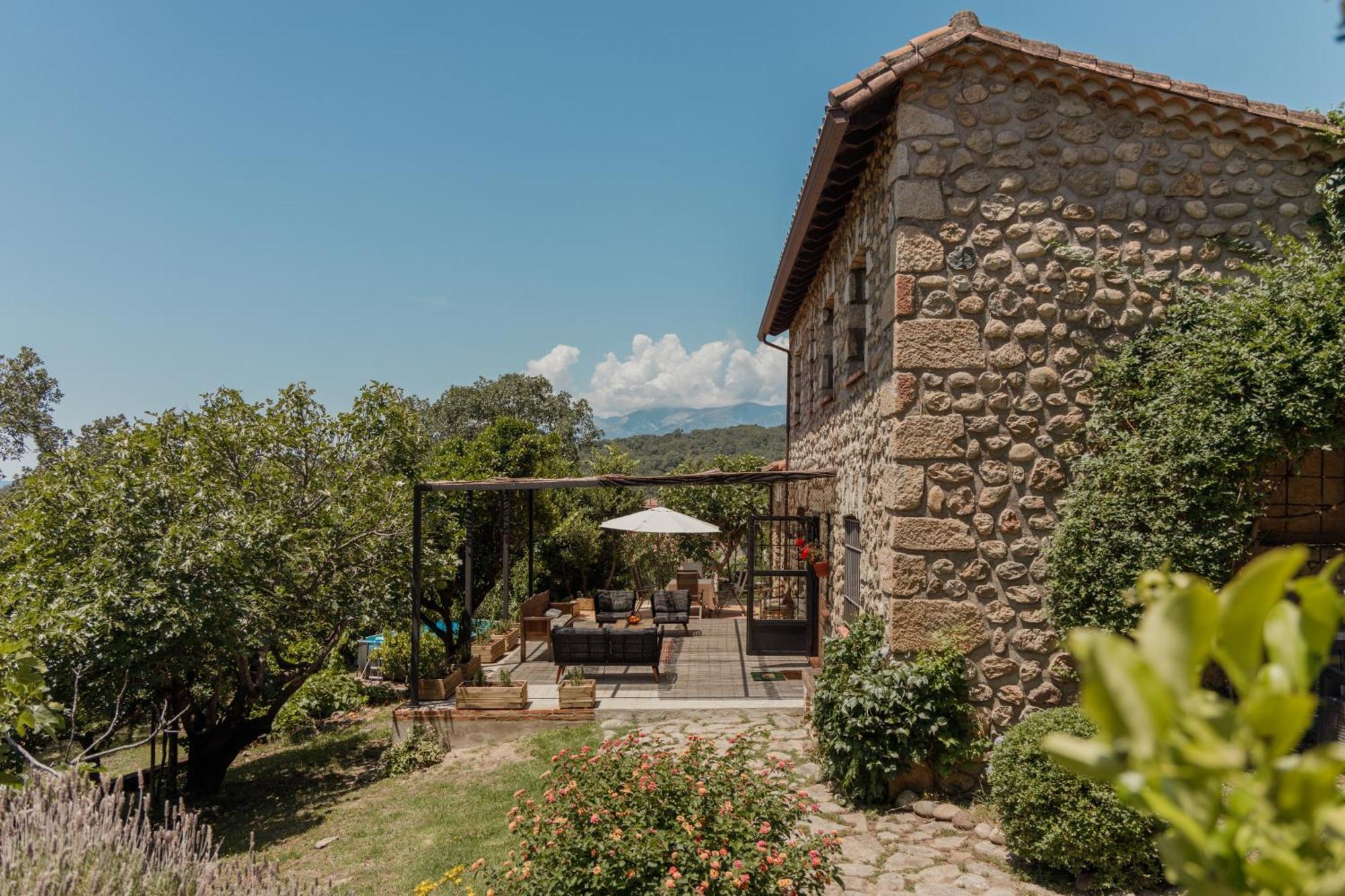 En Con Piscina Y Un Maravilloso Jardin Holiday home *