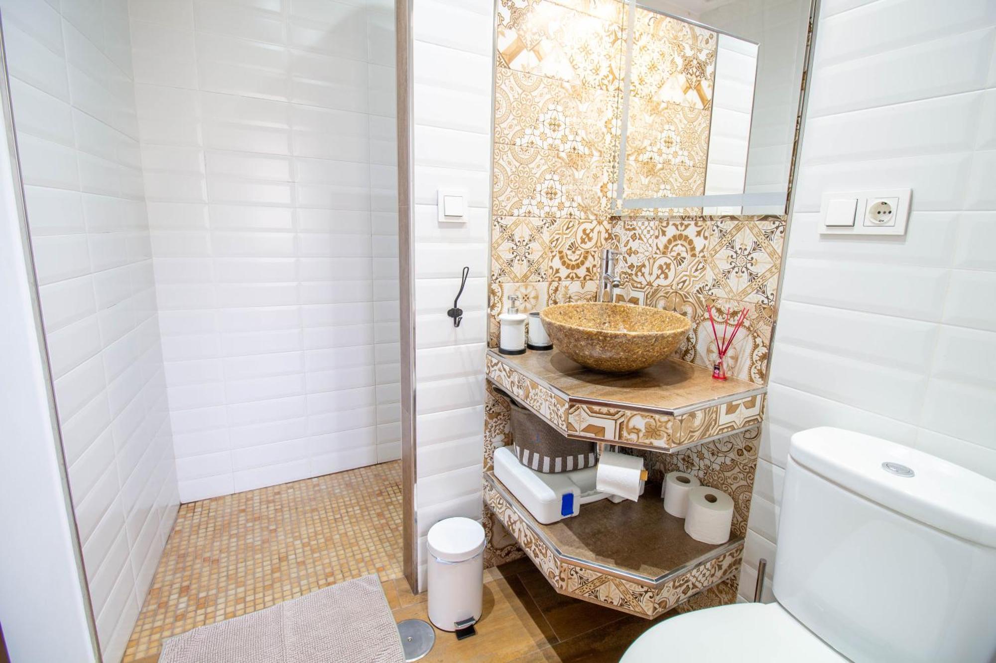 Apartamento Rentitspain Confortable Con Patio En