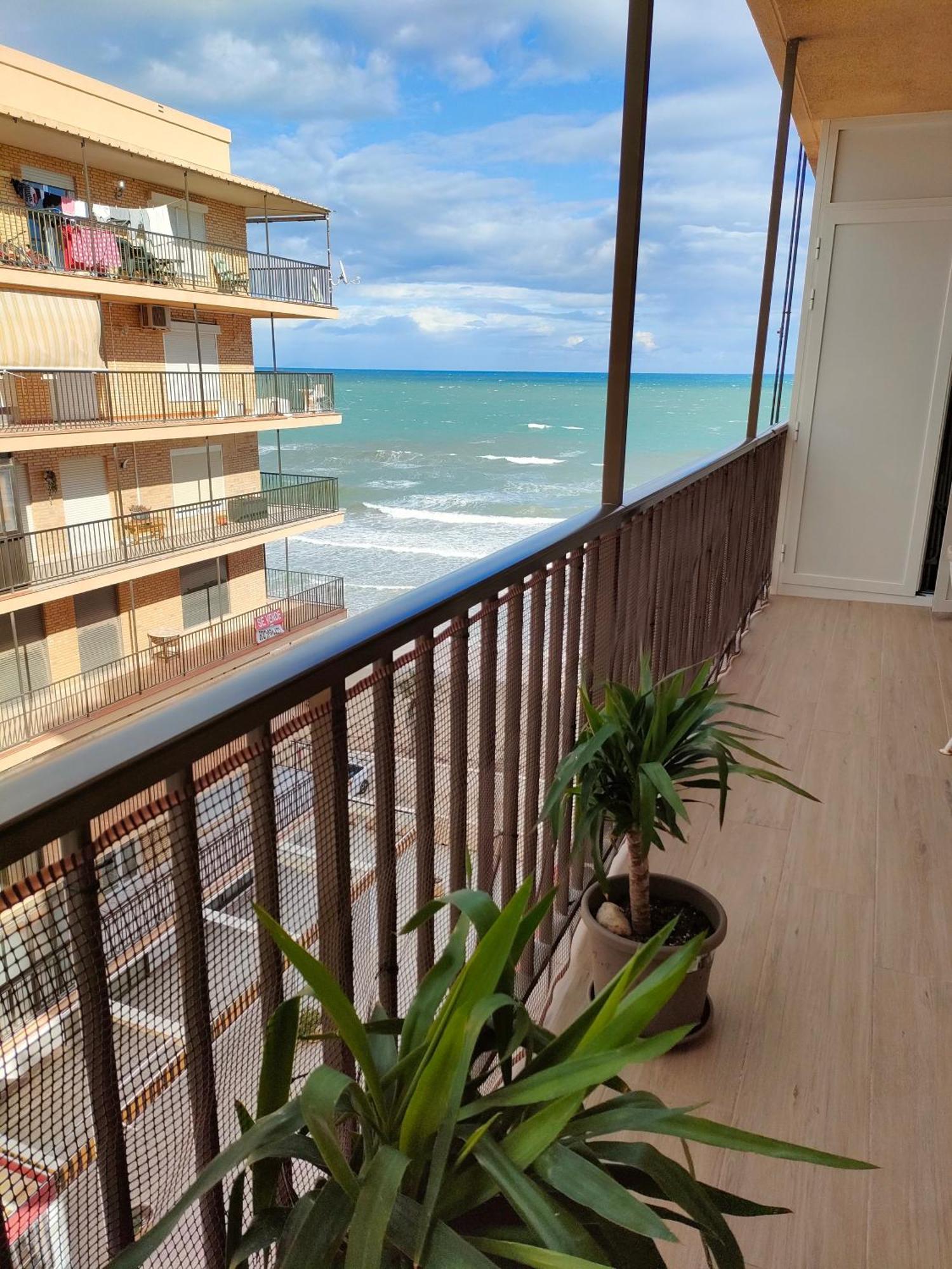 Beachfront Cozy Arenales Del Sol, Alicante Apartamento Arenales del Sol