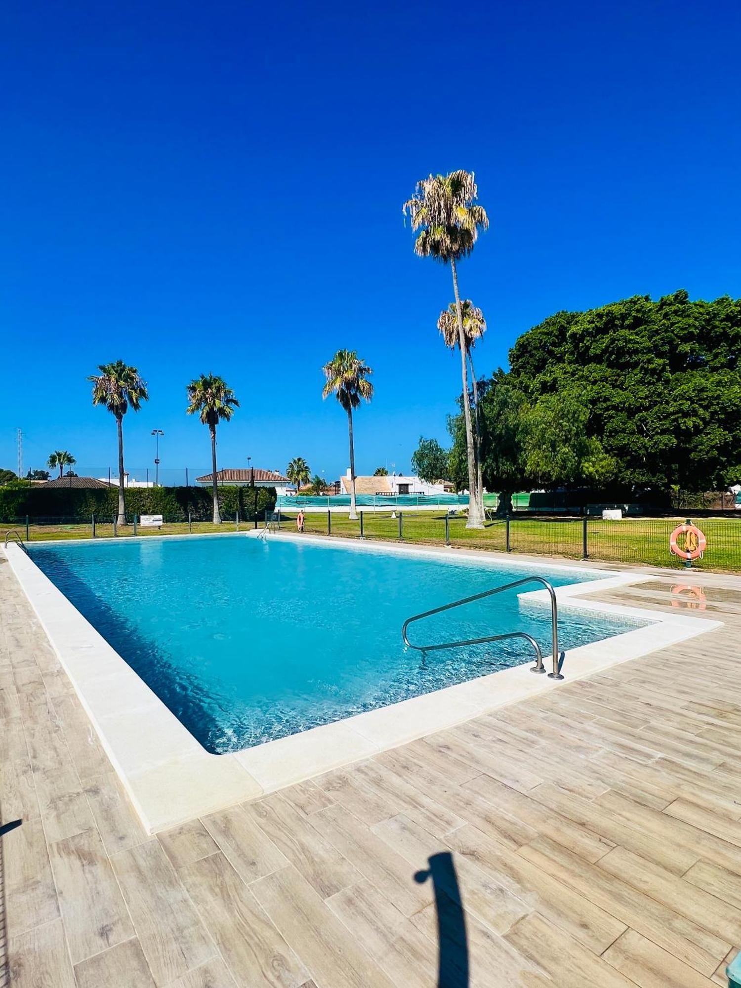 Apartamento Horacia - Playa De La Jara Con Piscina Sanlúcar de Barrameda