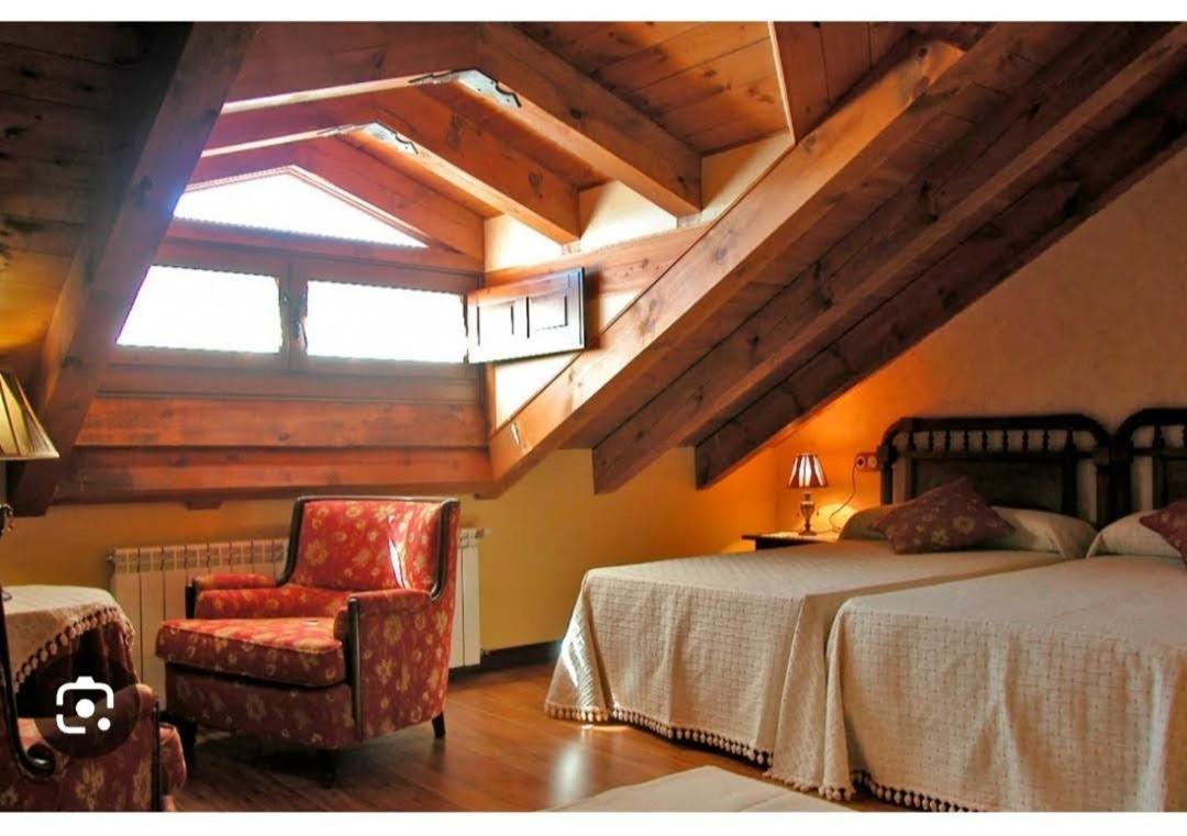 Hotel La De Numancia
