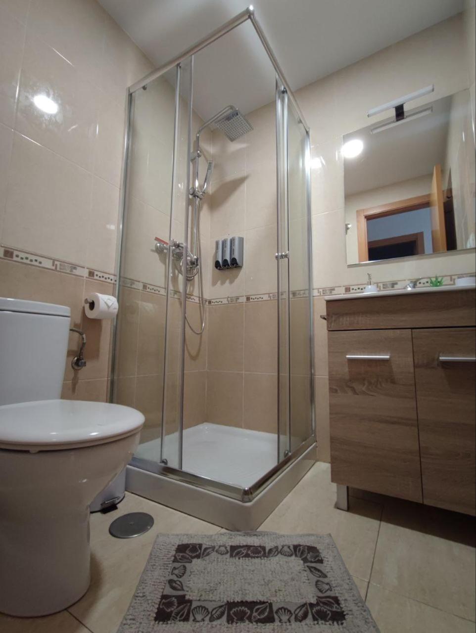 Apartamento Con Patio, Piscina Y Parking Privado