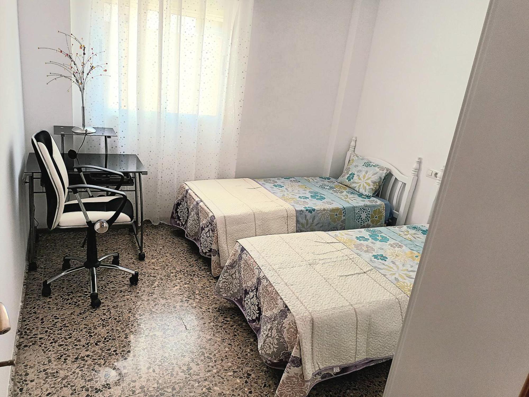 Apartment Piso Amplio De 3 Habitaciones, 2 Banos, Ascensor Y Parking Burriana