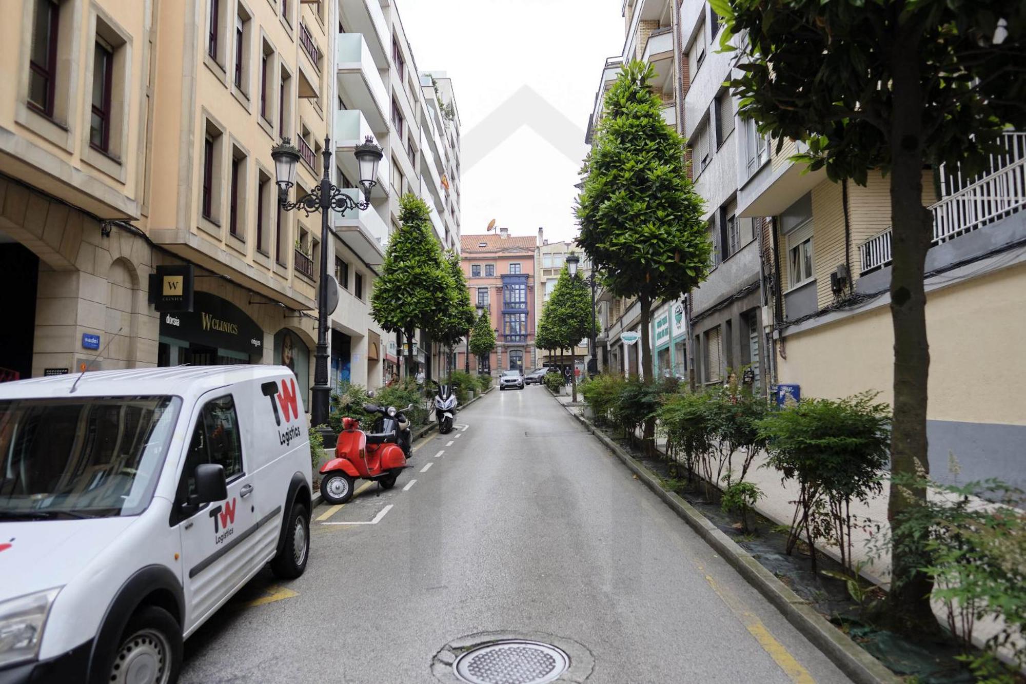 Apartamento Atico Quintana I - Con Terraza, Vistas A La Ciudad, En El Centro, Con Wifi Y Garaje Oviedo