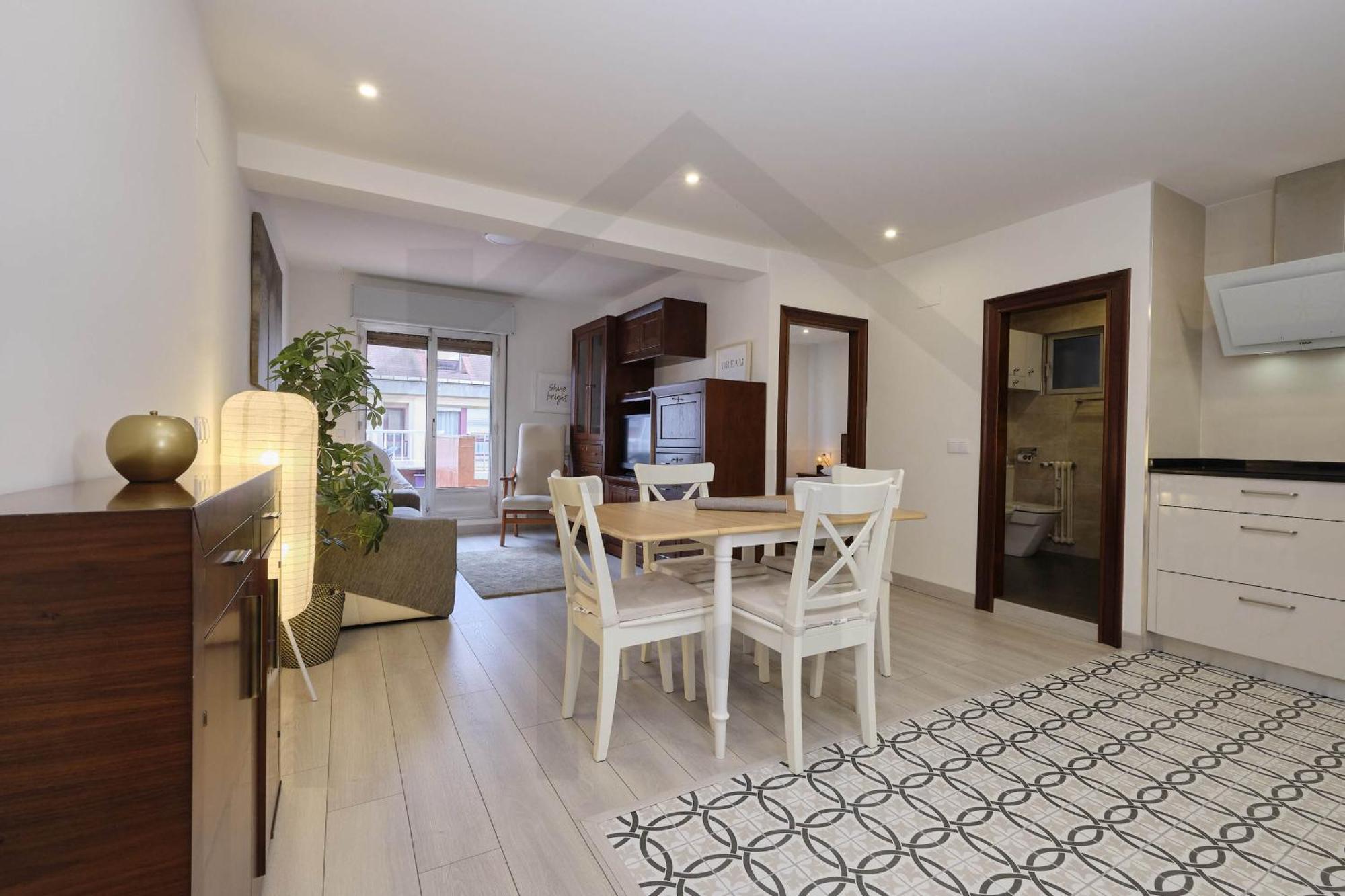 Atico Quintana I - Con Terraza, Vistas A La Ciudad, En El Centro, Con Wifi Y Garaje Apartamento