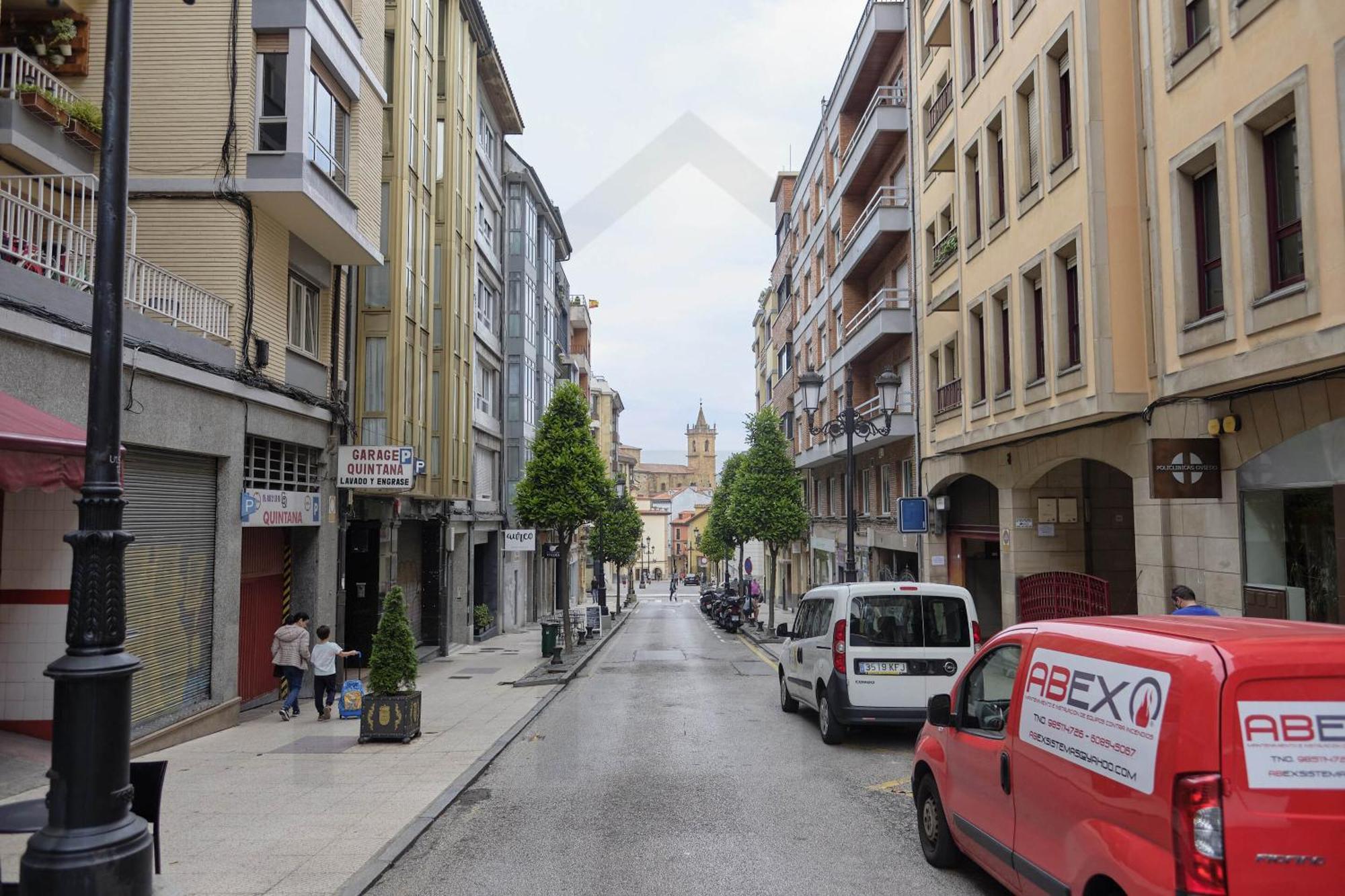 Atico Quintana I - Con Terraza, Vistas A La Ciudad, En El Centro, Con Wifi Y Garaje