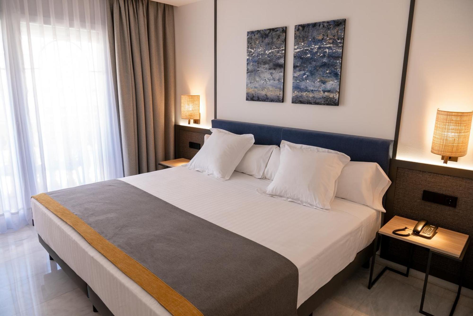 Hotel Urh Playa Sitges