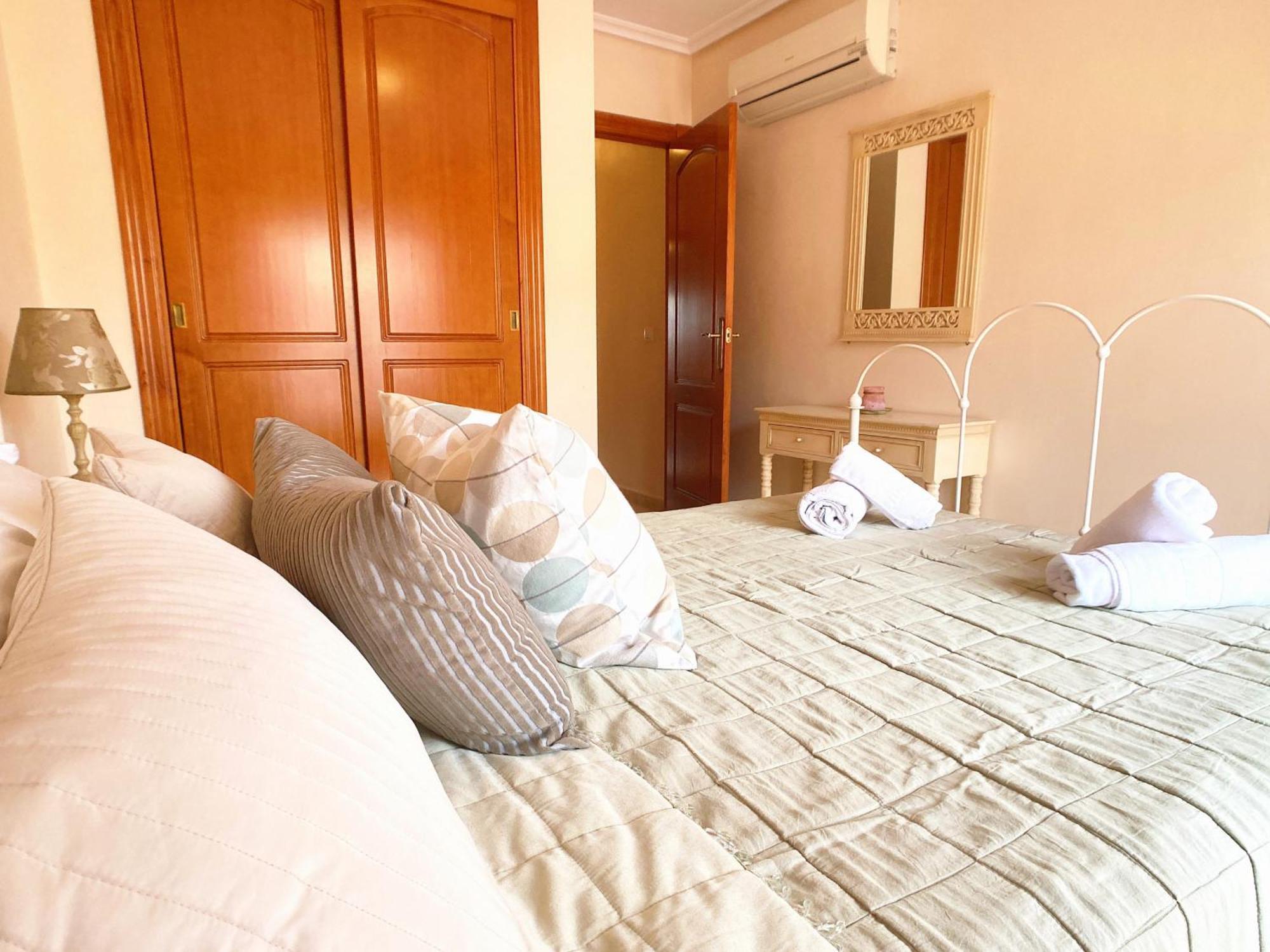 Spanish Connection - Seychelles Apartment *