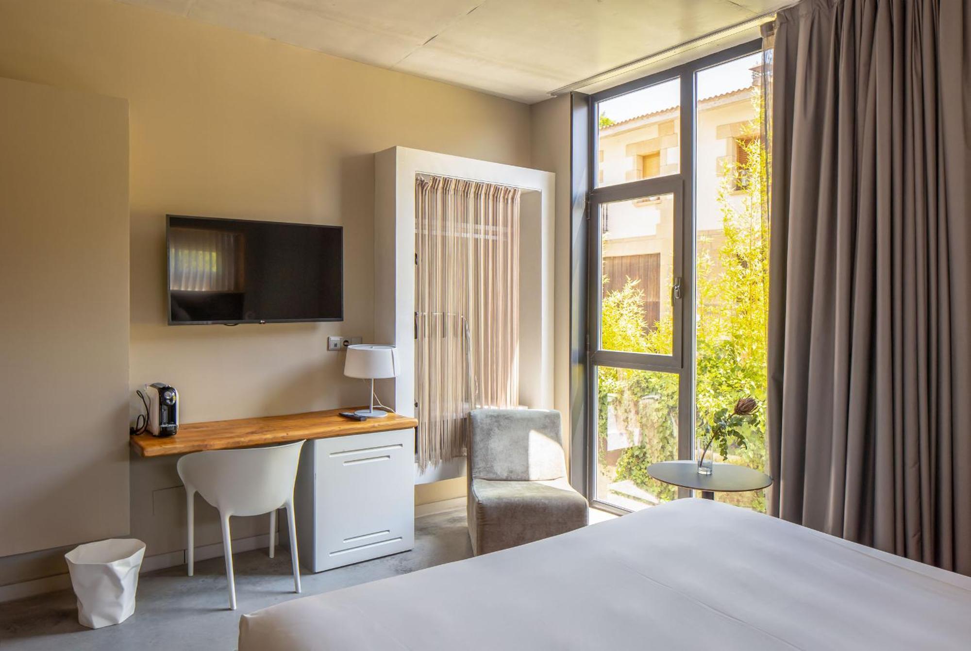 Hotel Viura 4*