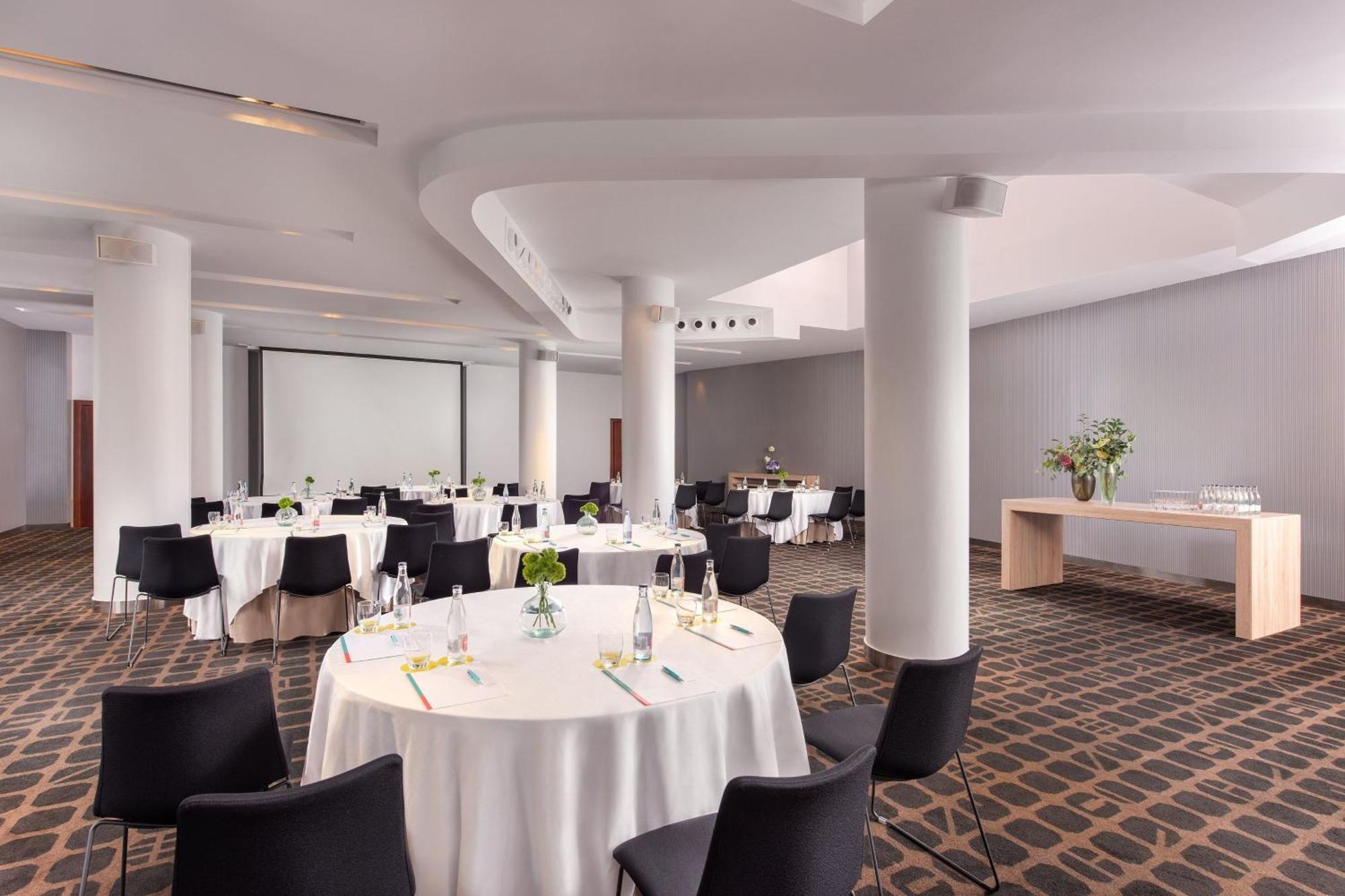 Le Meridien 5*