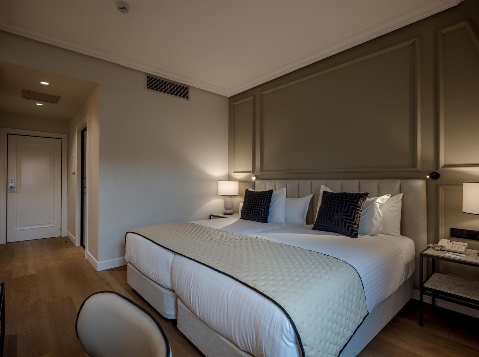 Silken Ciudad De Hotel 4*