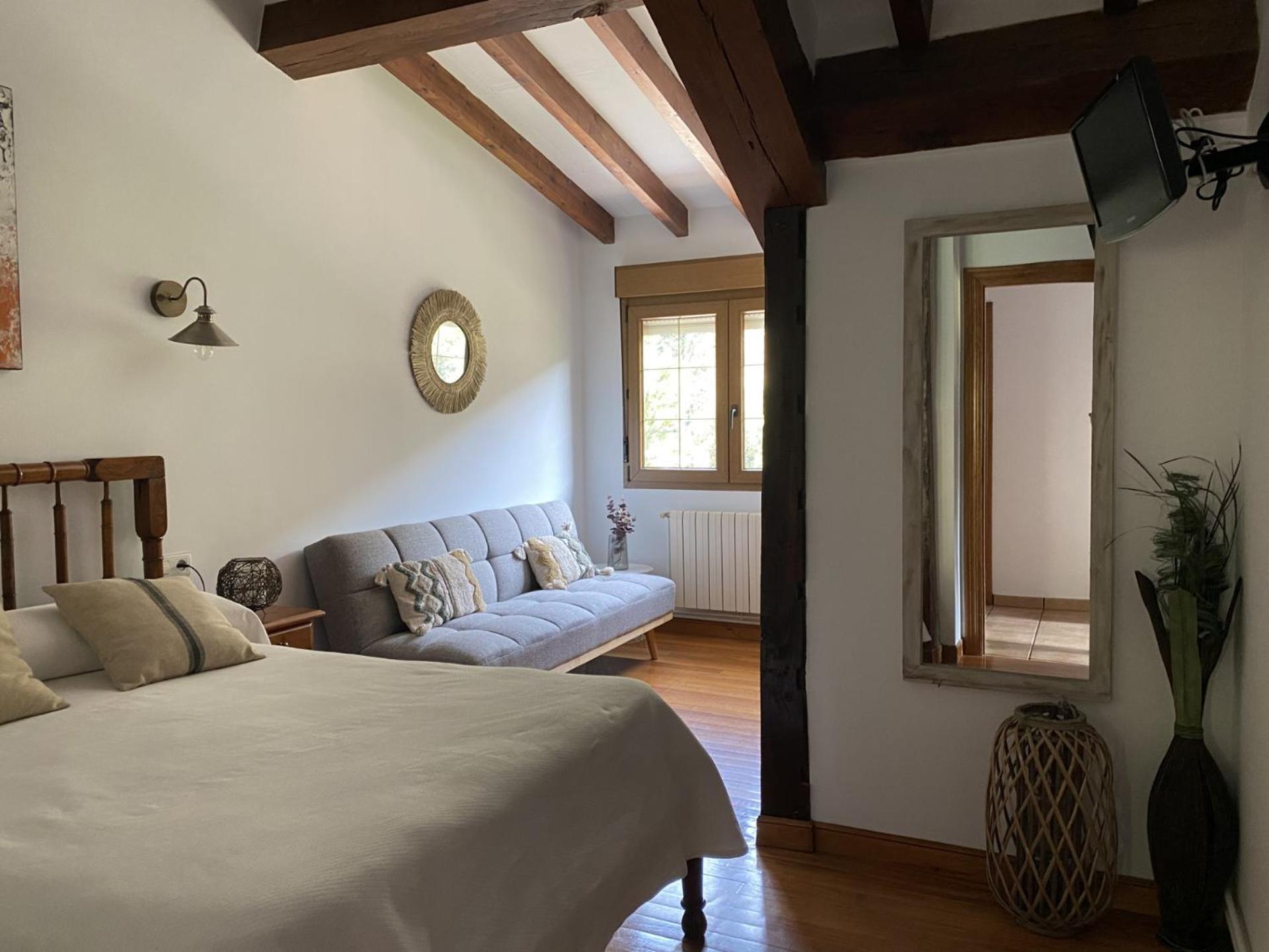 Apartment Rurales Valverde