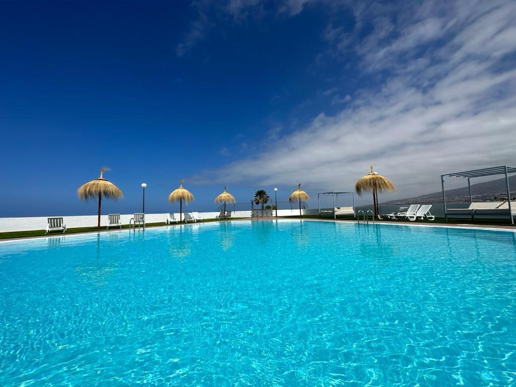 Island Village With Apartamento *