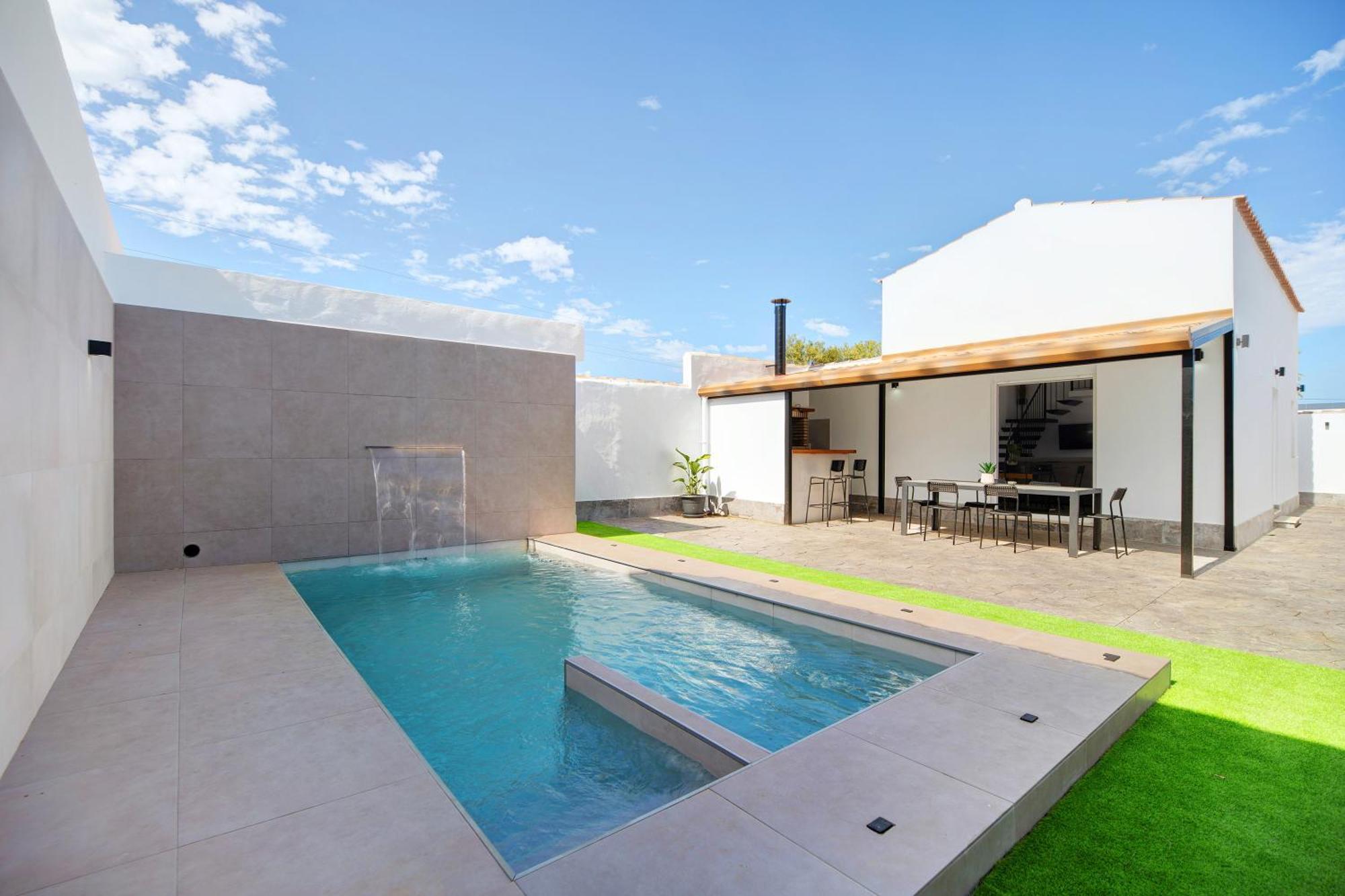 Alce Piscina Climatizada Holiday home *
