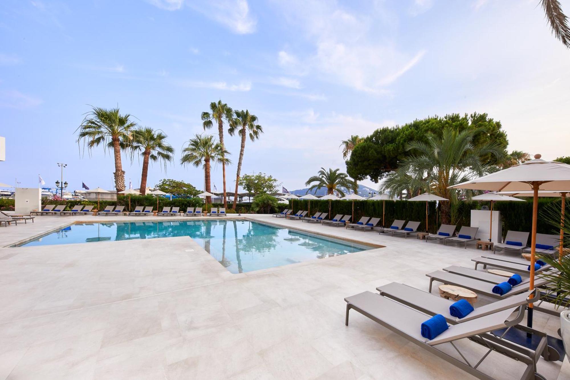 Tres Torres Hotel Santa Eulalia del Río