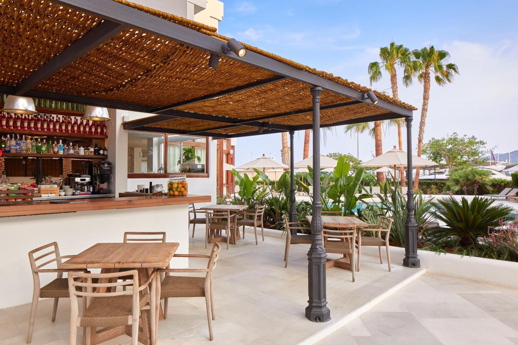 Tres Torres 4* Santa Eulalia del Río