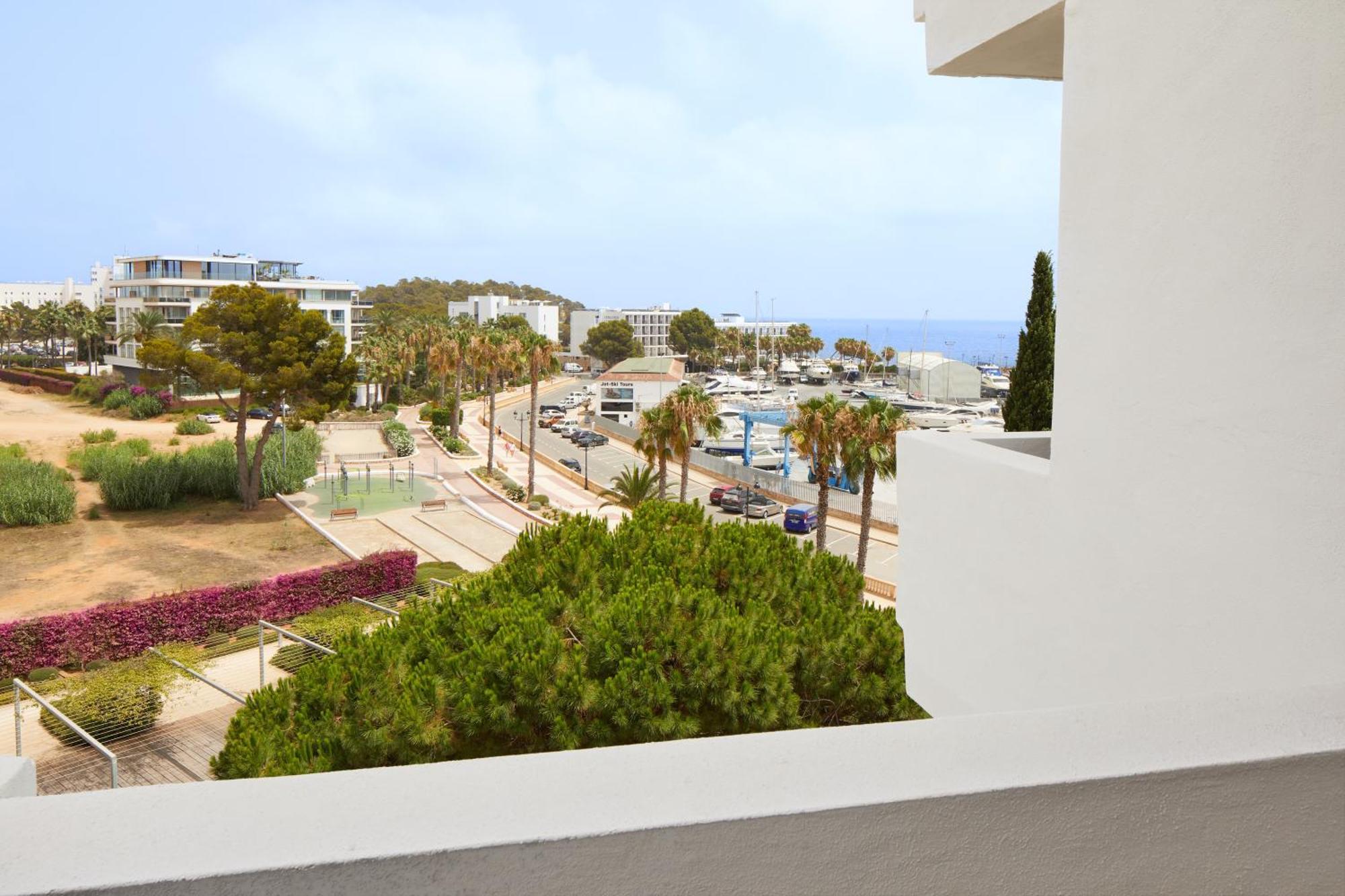 Hotel Tres Torres Santa Eulalia del Río