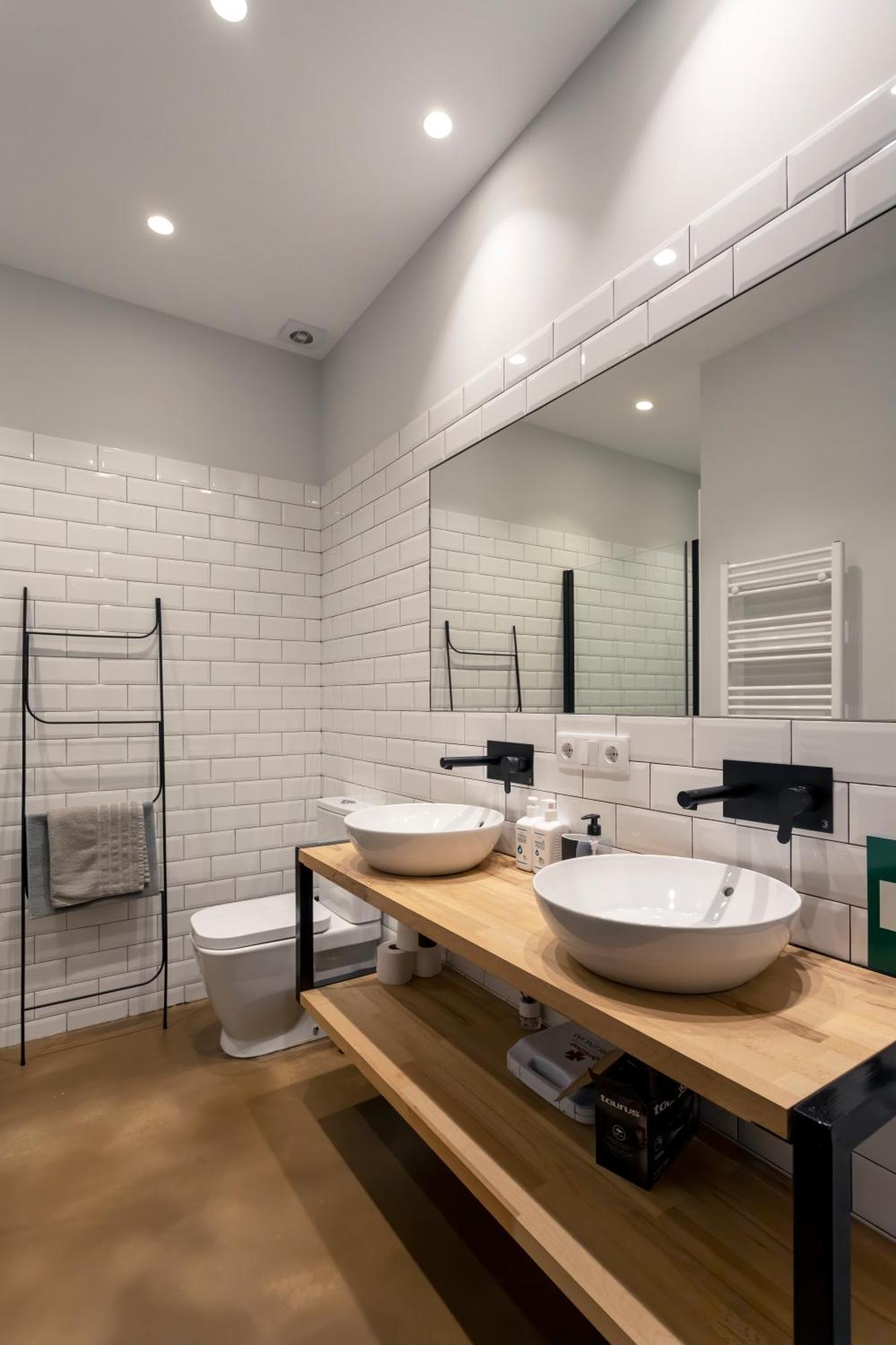 Loft Center By Unique