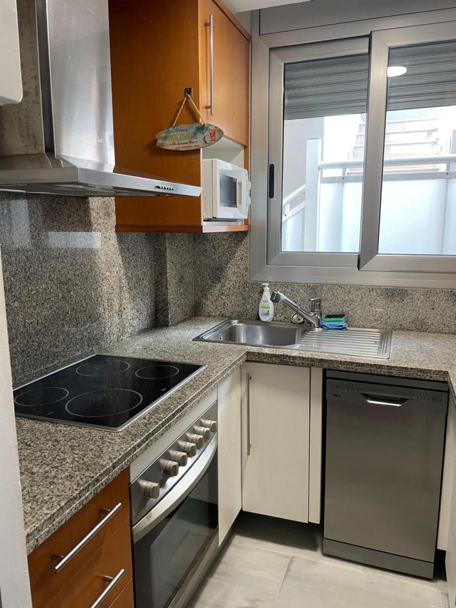 Fabulous With Large Pool Near Beach Dénia