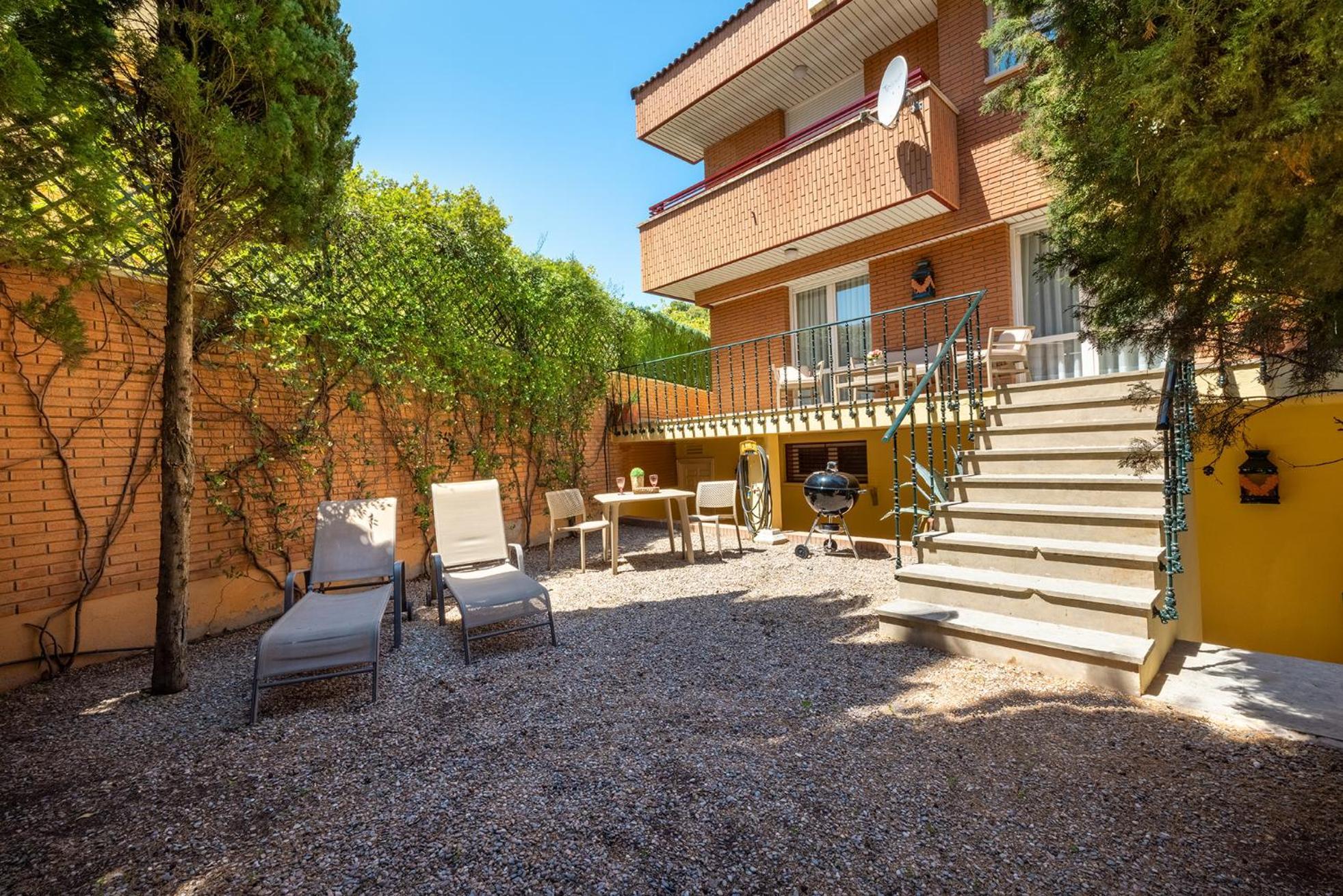 Casa Con Piscina En El Centro