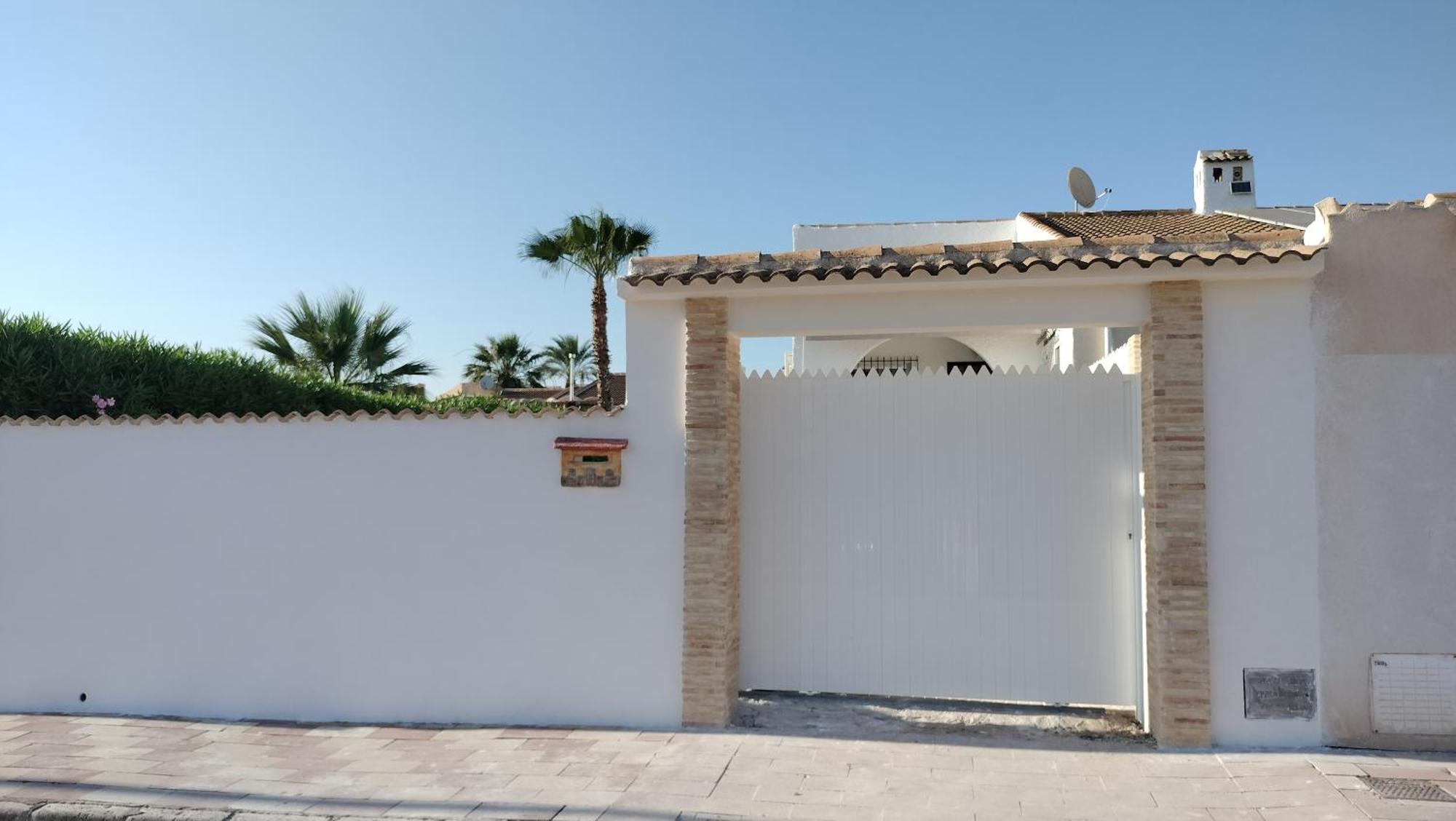 Сasa de vacaciones Acogedora Casa Con Piscina