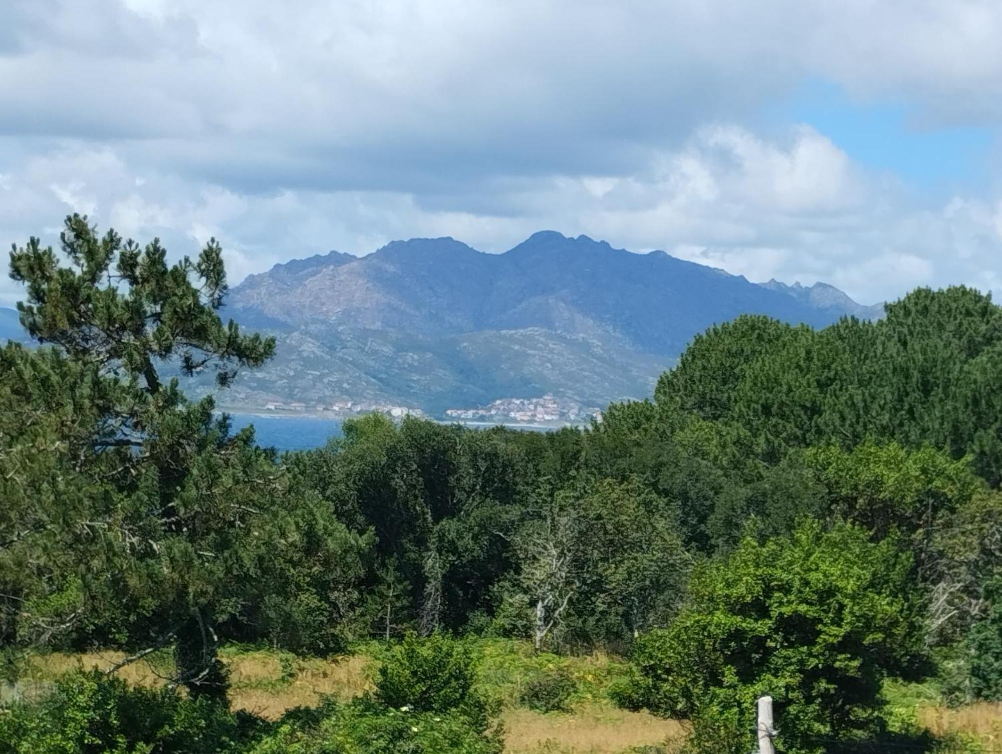 Atico Beirada Monte Y Playa Сasa de vacaciones Carnota