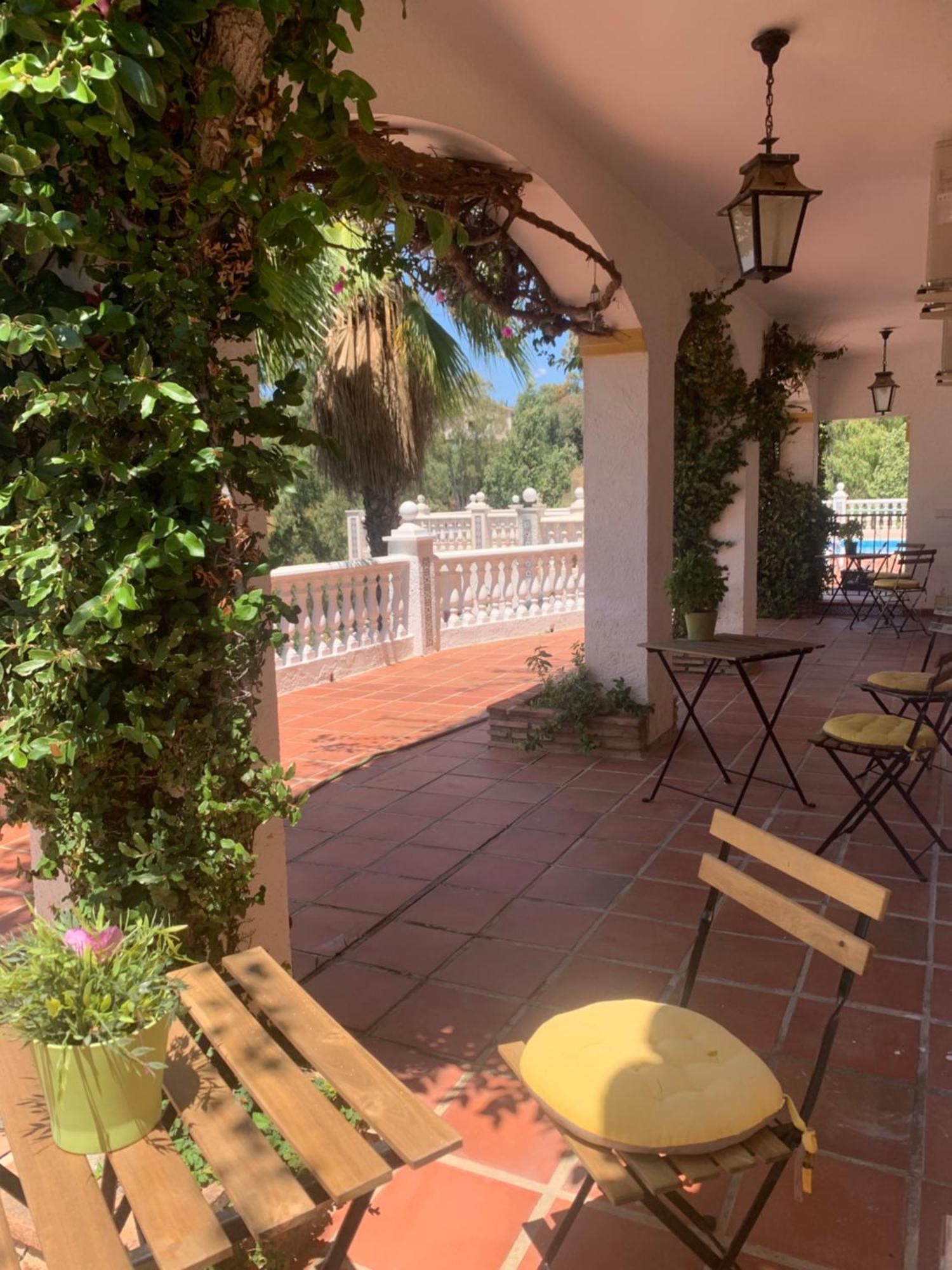 Casa Hermosa Bed & Breakfast *