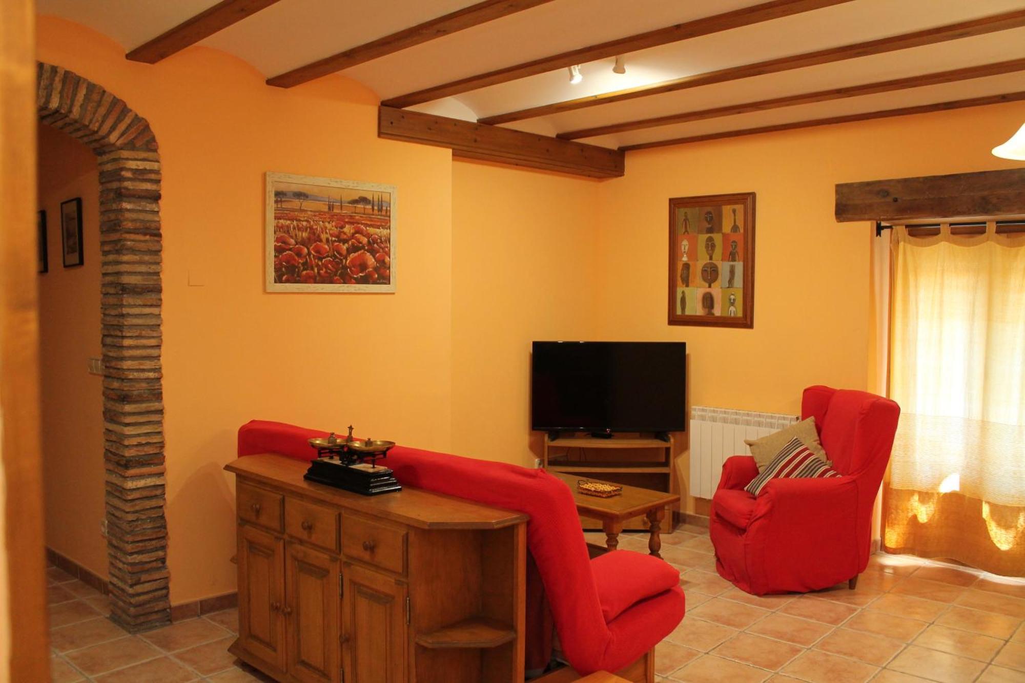 Claveria Apartment Binies