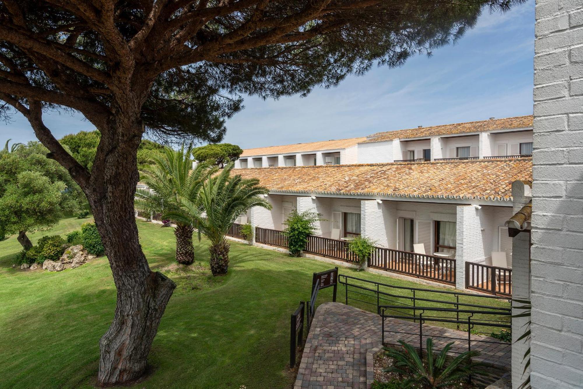 Hotel De 4*
