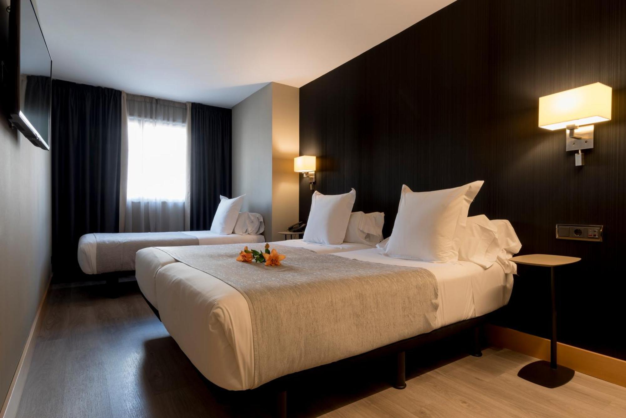 Hotel Plaza 4*