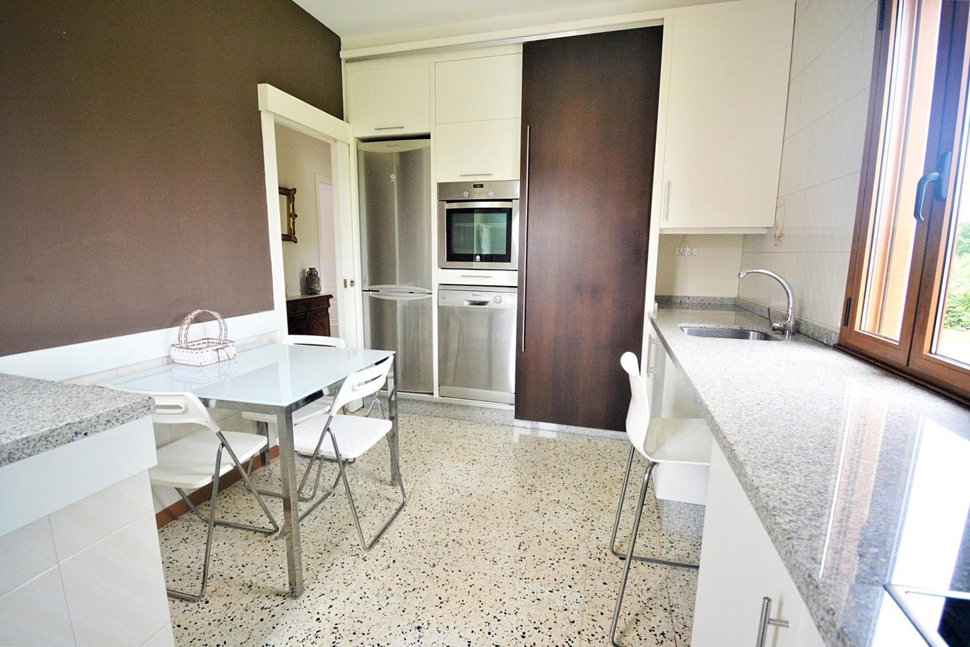 Holiday home Galihost - Casa Con Jardin En