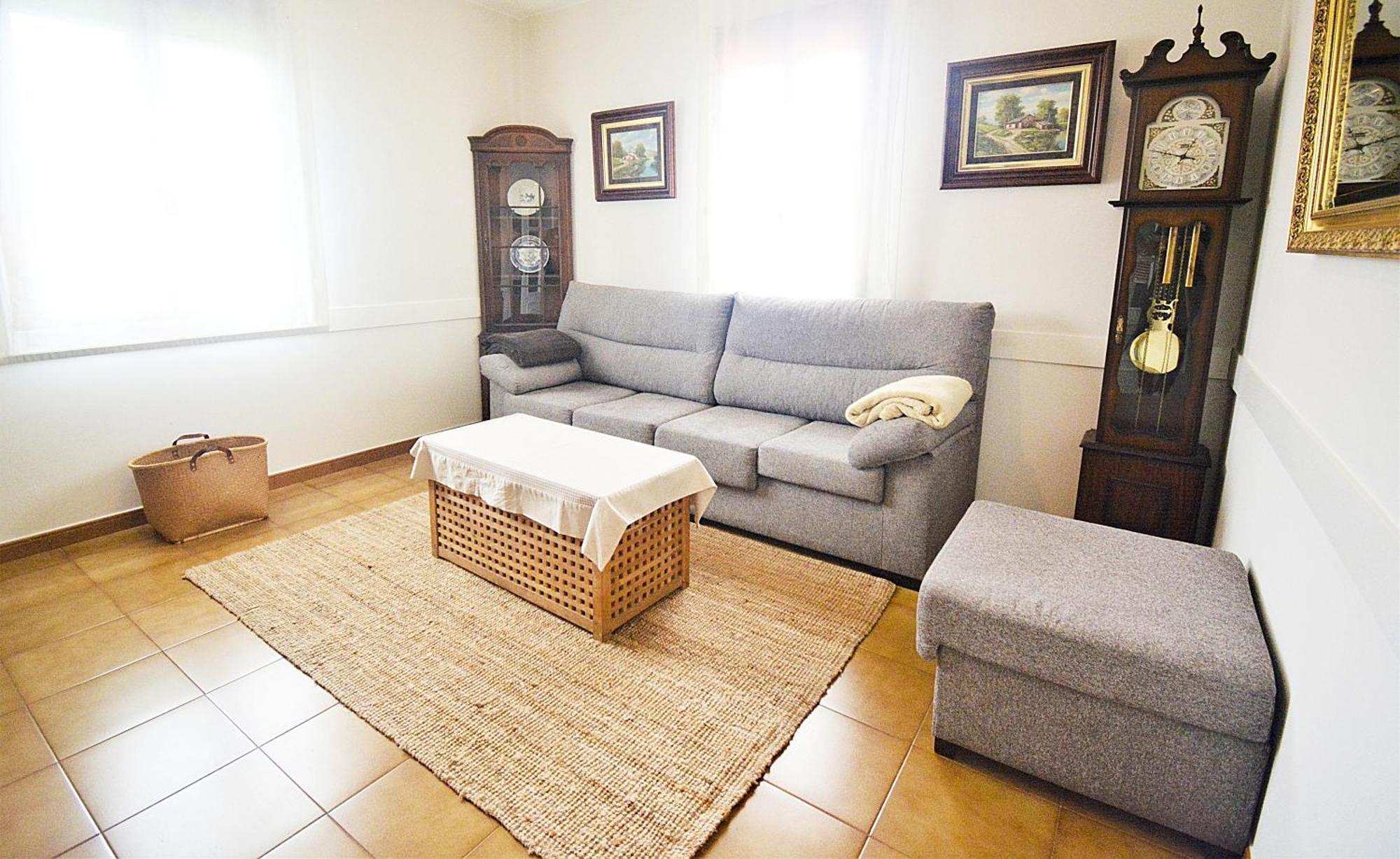 Galihost - Casa Con Jardin En
