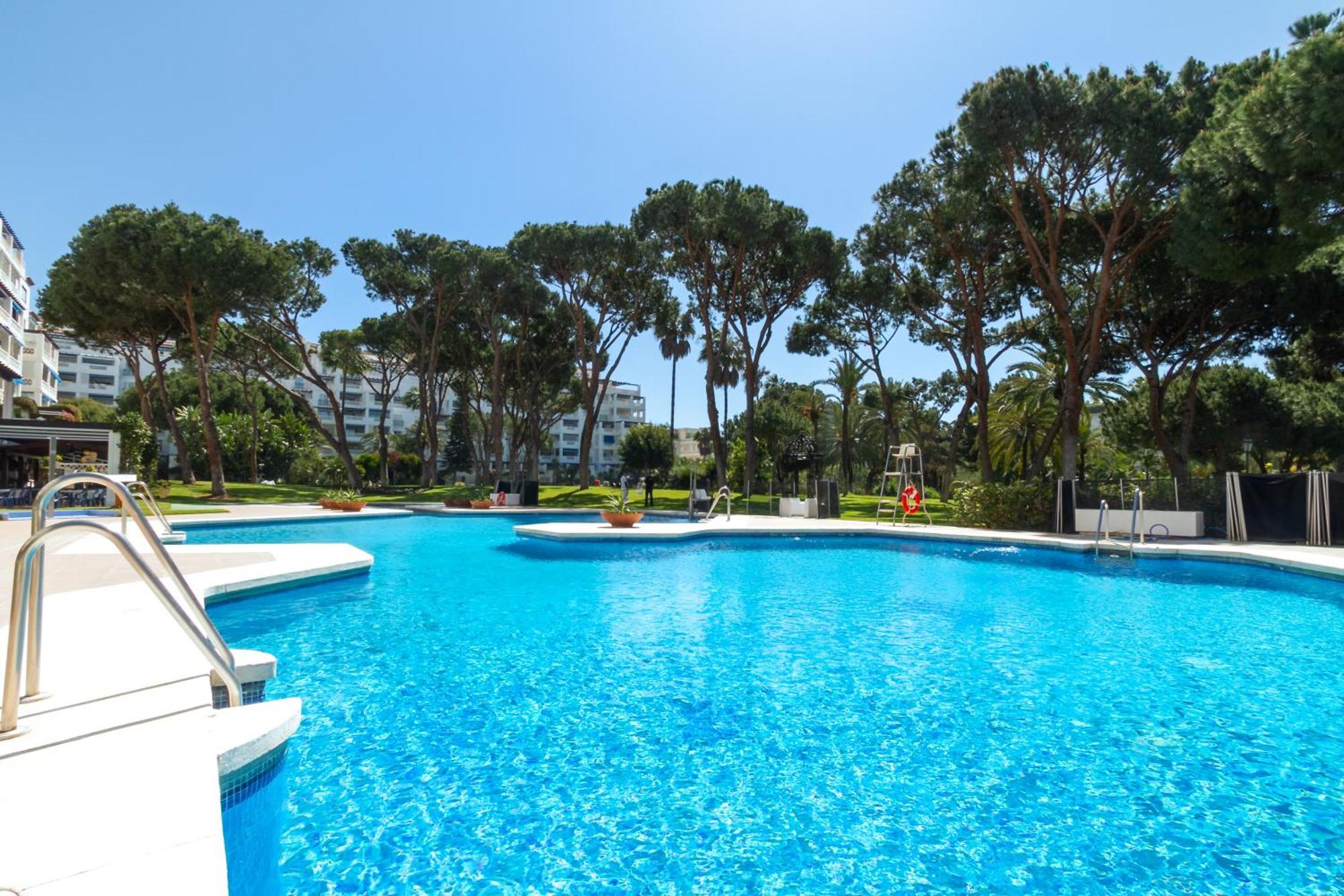 Apartamento Banus - Banus Playas Del Duque Beachside Residential Marbella
