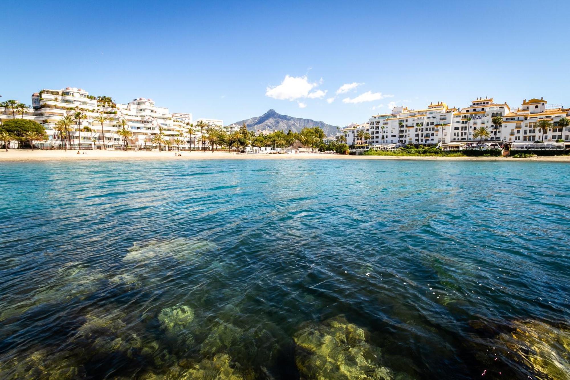 Banus - Banus Playas Del Duque Beachside Residential Marbella