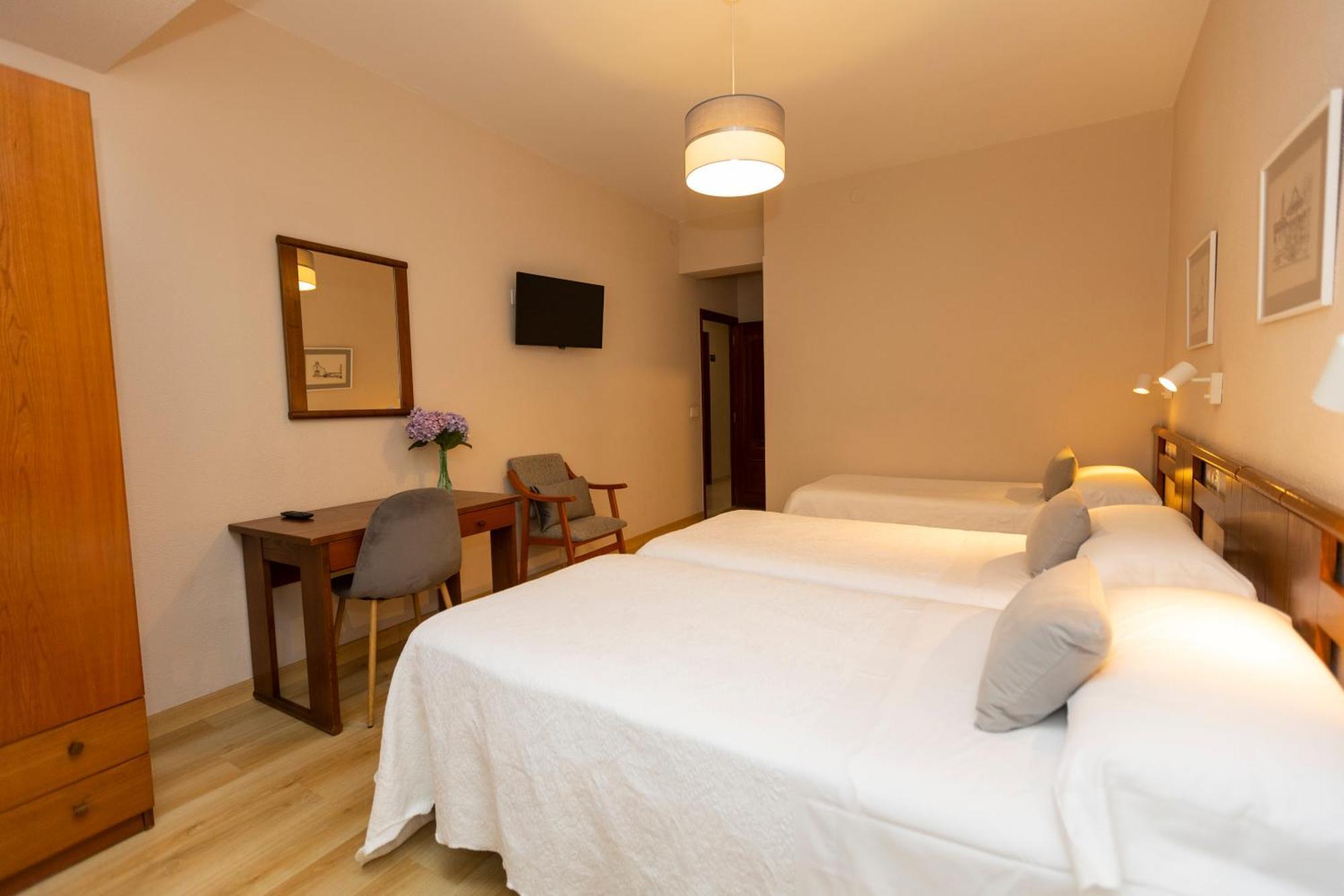 Ros Mary Hotel *