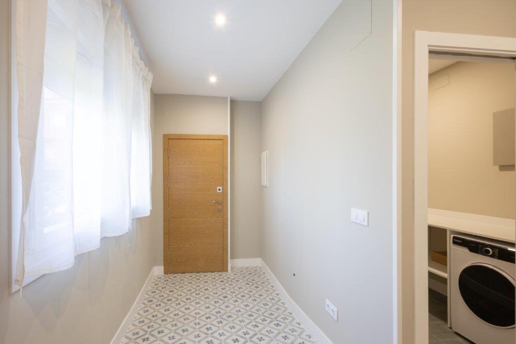 Apartment Ii *