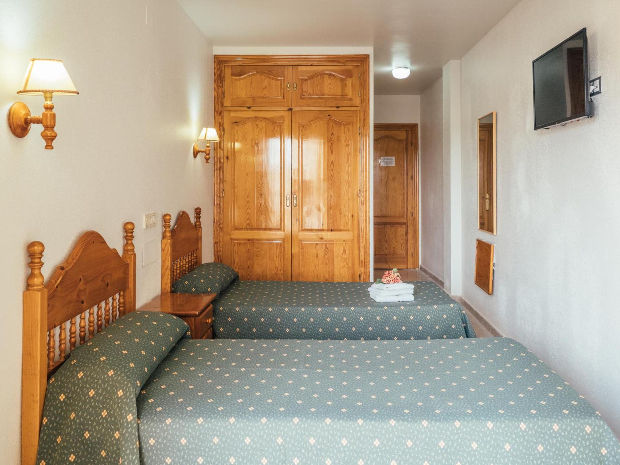Valmar Hotel 2*